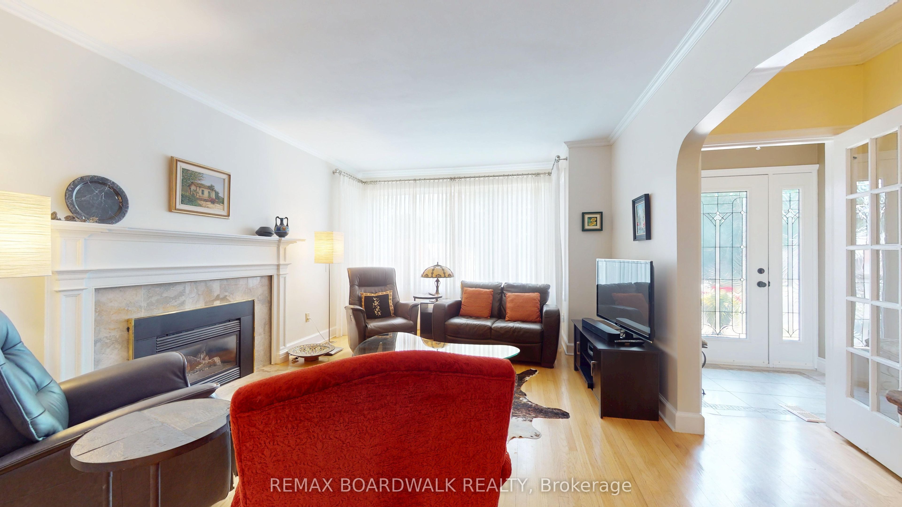 148 James Street E, Brockville, ON K6V 1L2 photo 4