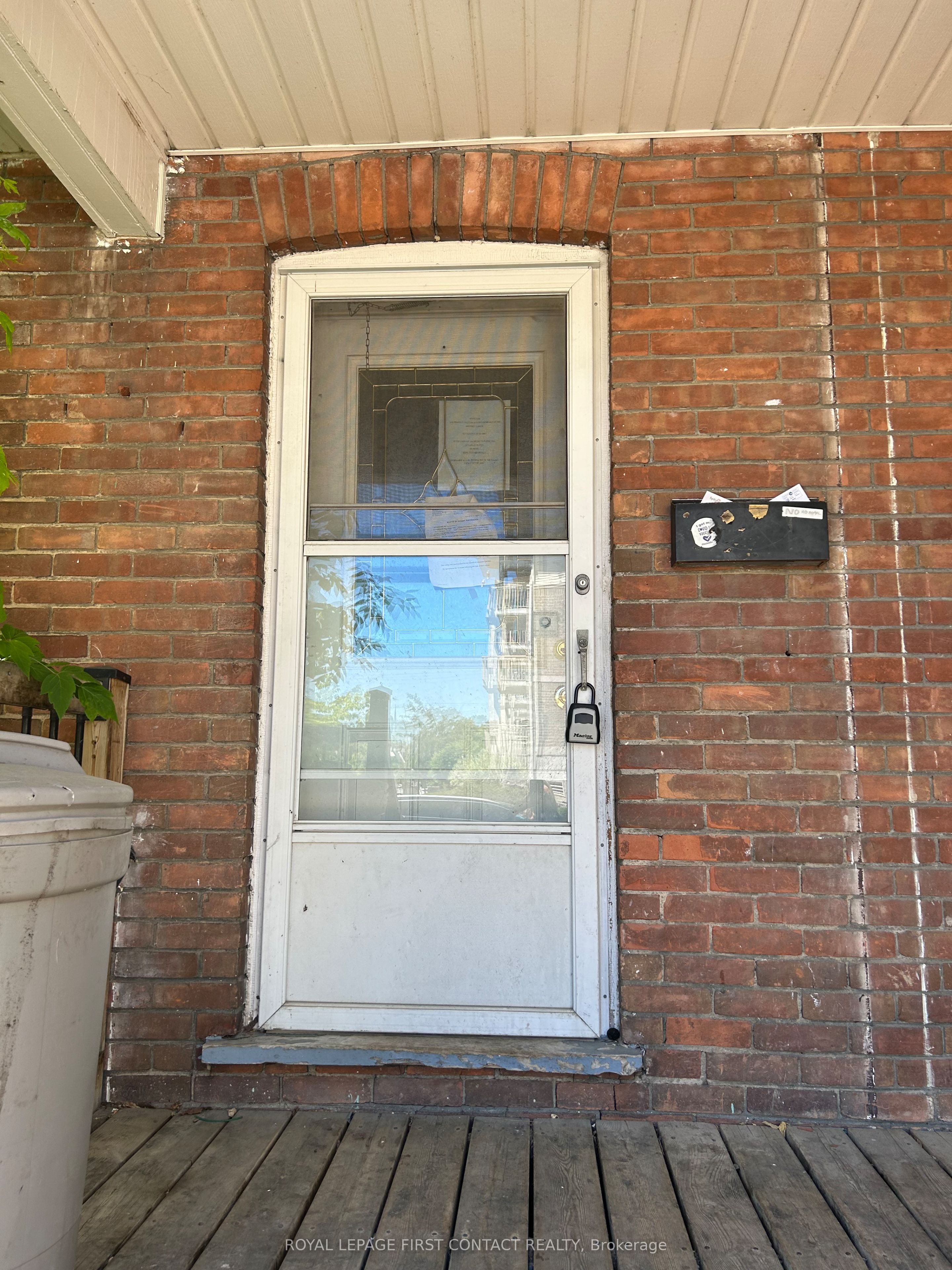 1068 1st A Avenue W, Owen Sound, ON N4K 4K6 photo 2
