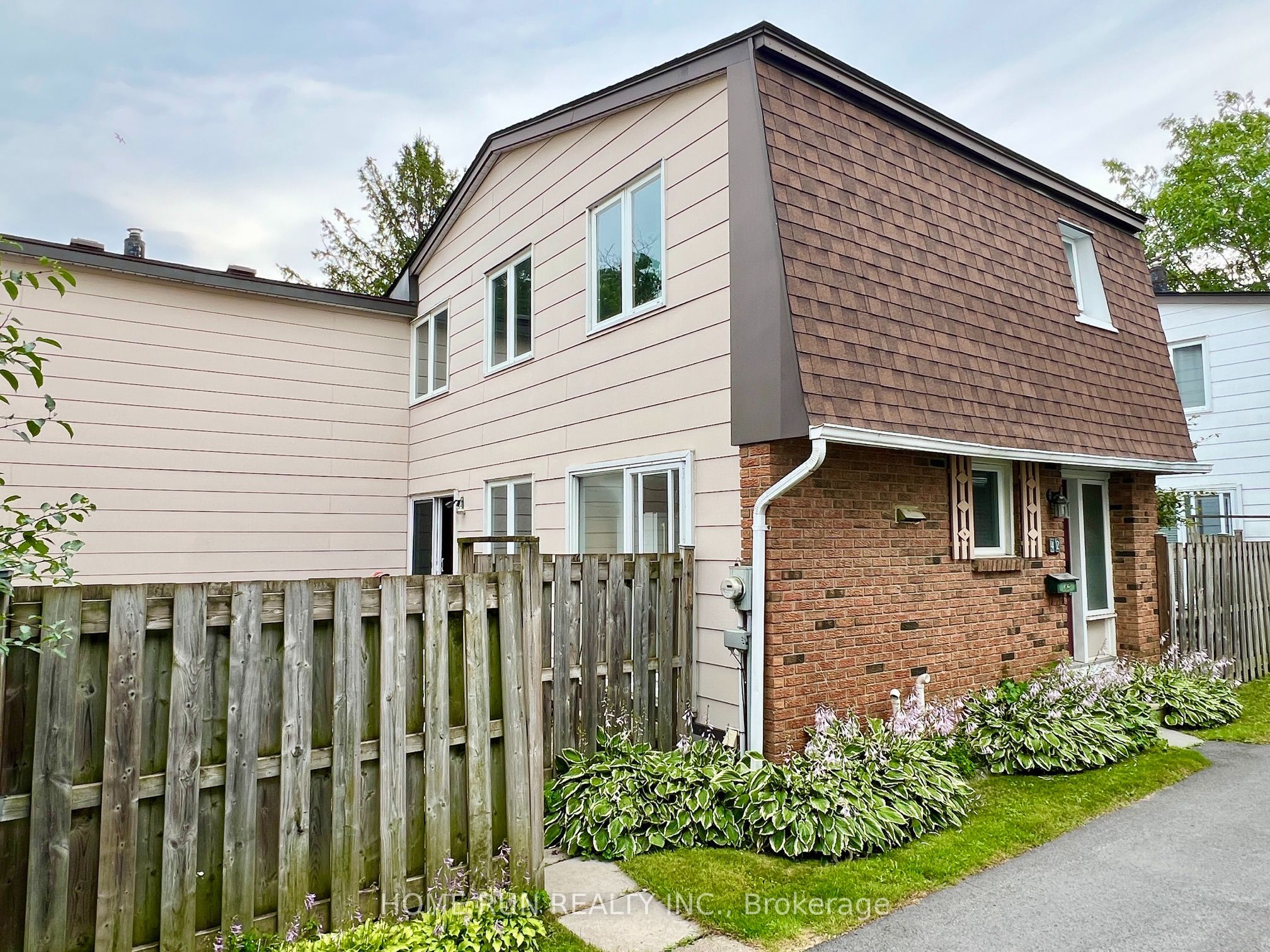 3240 Southgate Road 42, Hunt Club - South Keys and Area, ON K1V 8W7