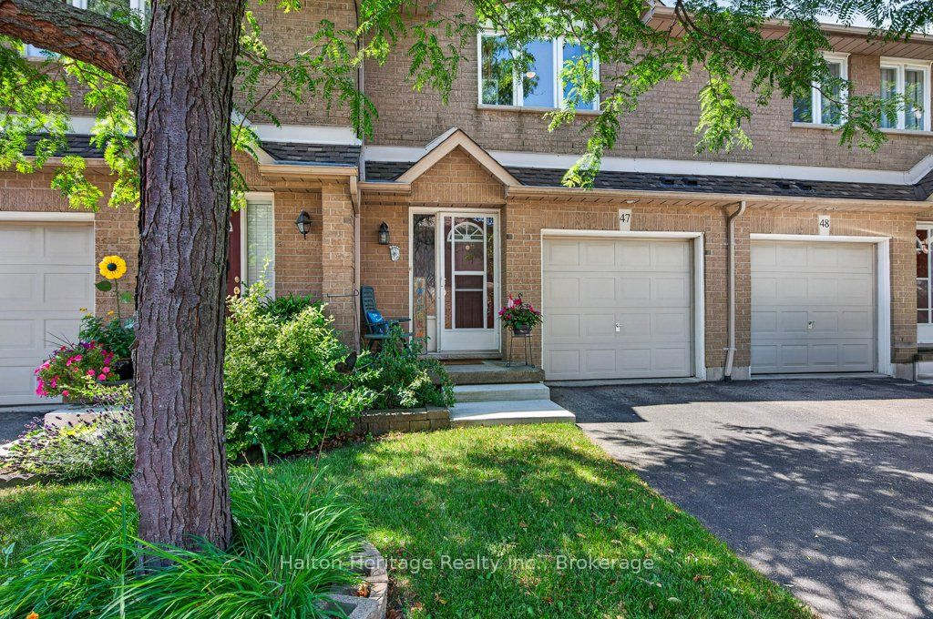 1889 Upper Wentworth Street 47, Hamilton, ON L9B 2T8 photo 4