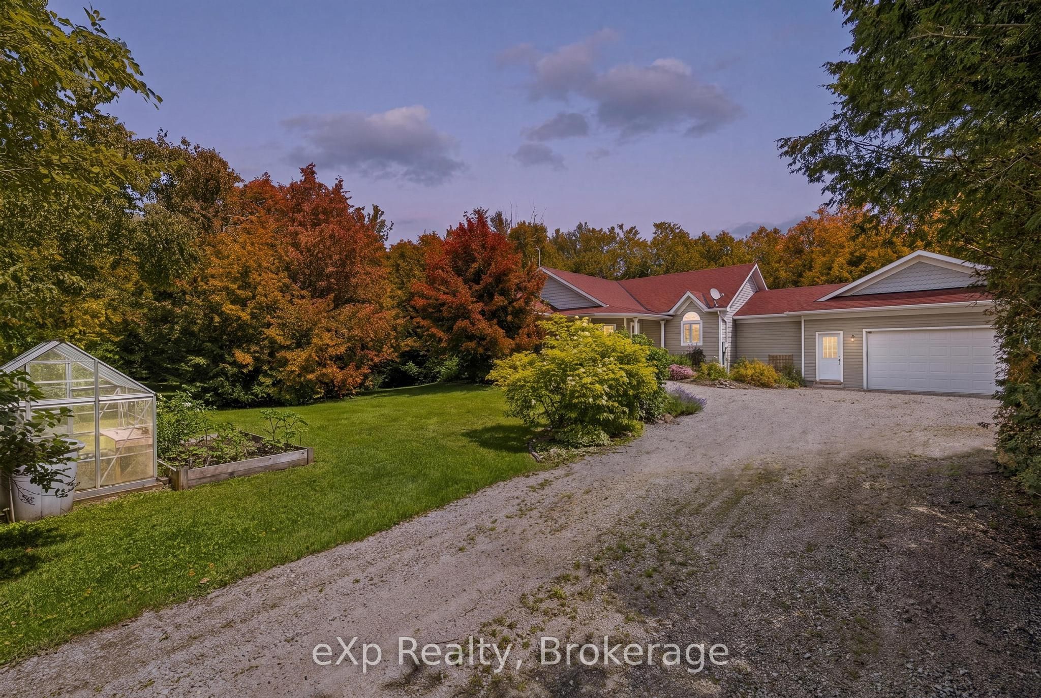 212629 Southgate 21 Side Road, Southgate, ON N0C 1B0 photo 4