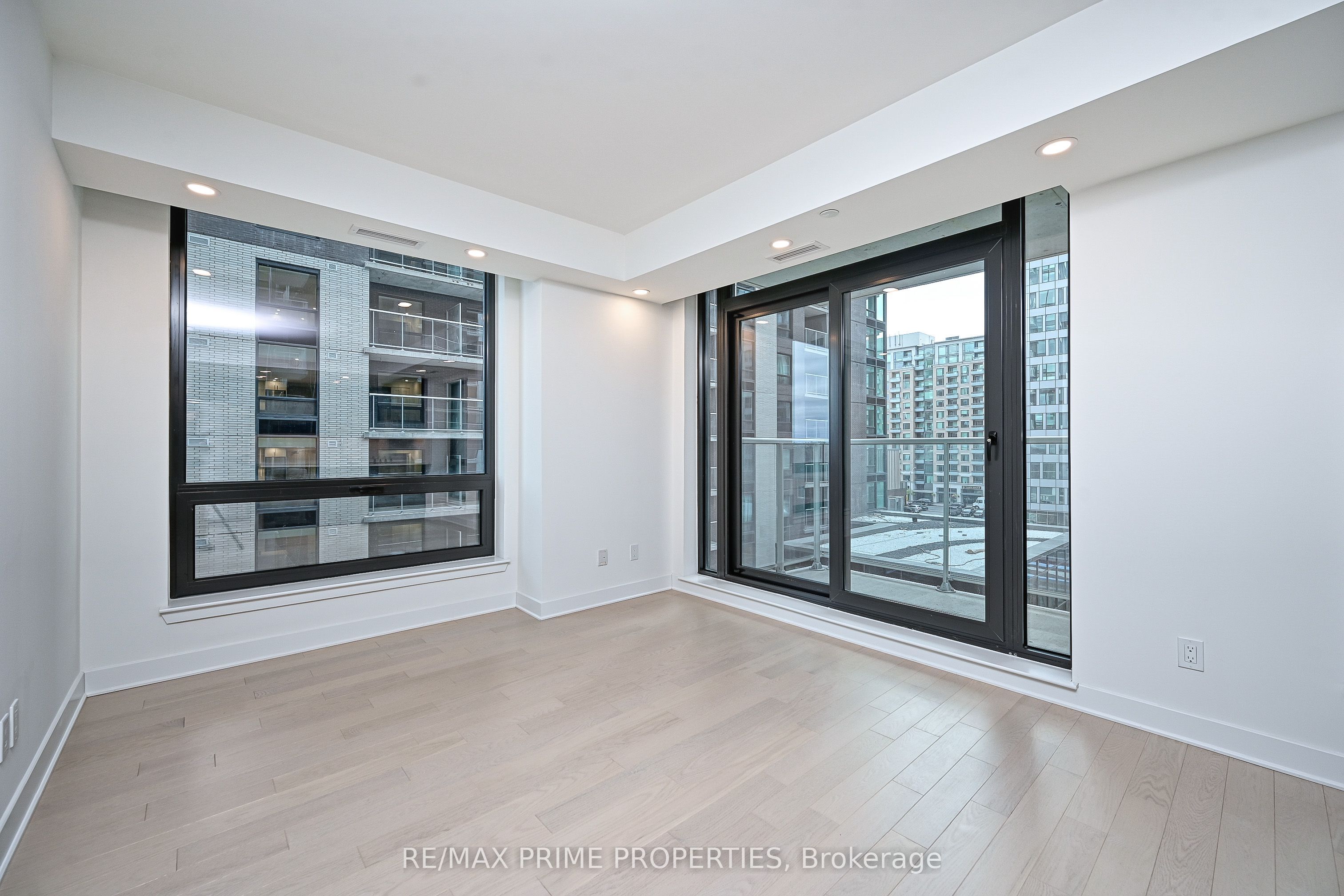 180 GEORGE Street 508, Lower Town - Sandy Hill, ON K1N 0G8 photo 4