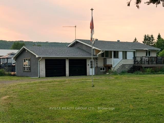 5751 Hwy 61, Neebing, ON P7L 0B1
