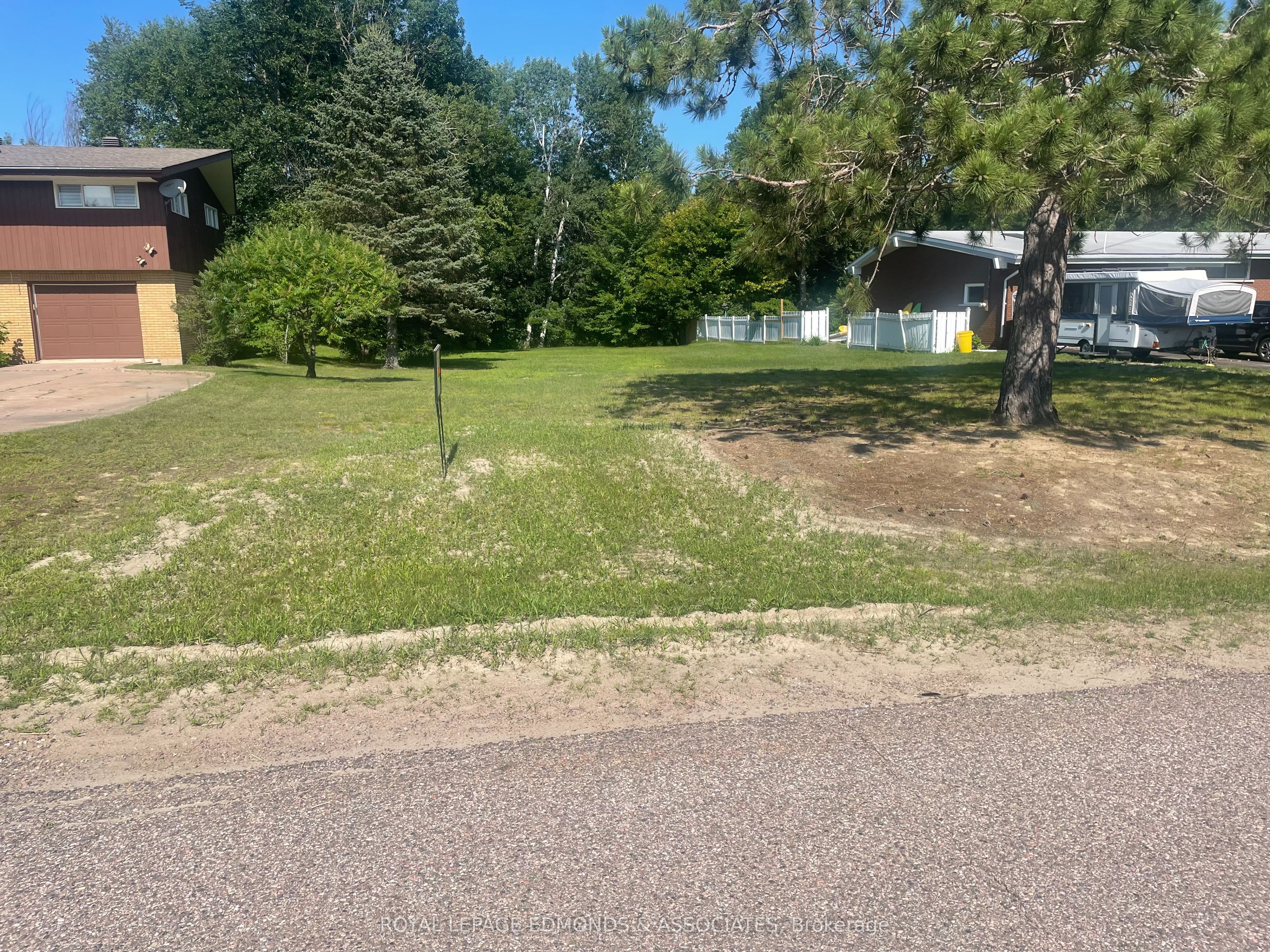 28 Barry lot#17 Street, Laurentian Valley, ON K8A 7L5