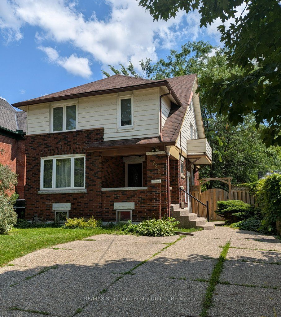 223 Wellington Street N, Kitchener, ON N2H 5K6