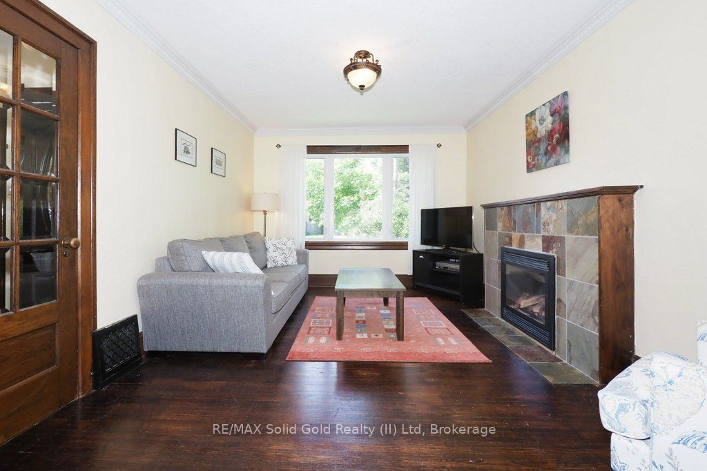 223 Wellington Street N, Kitchener, ON N2H 5K6 photo 3