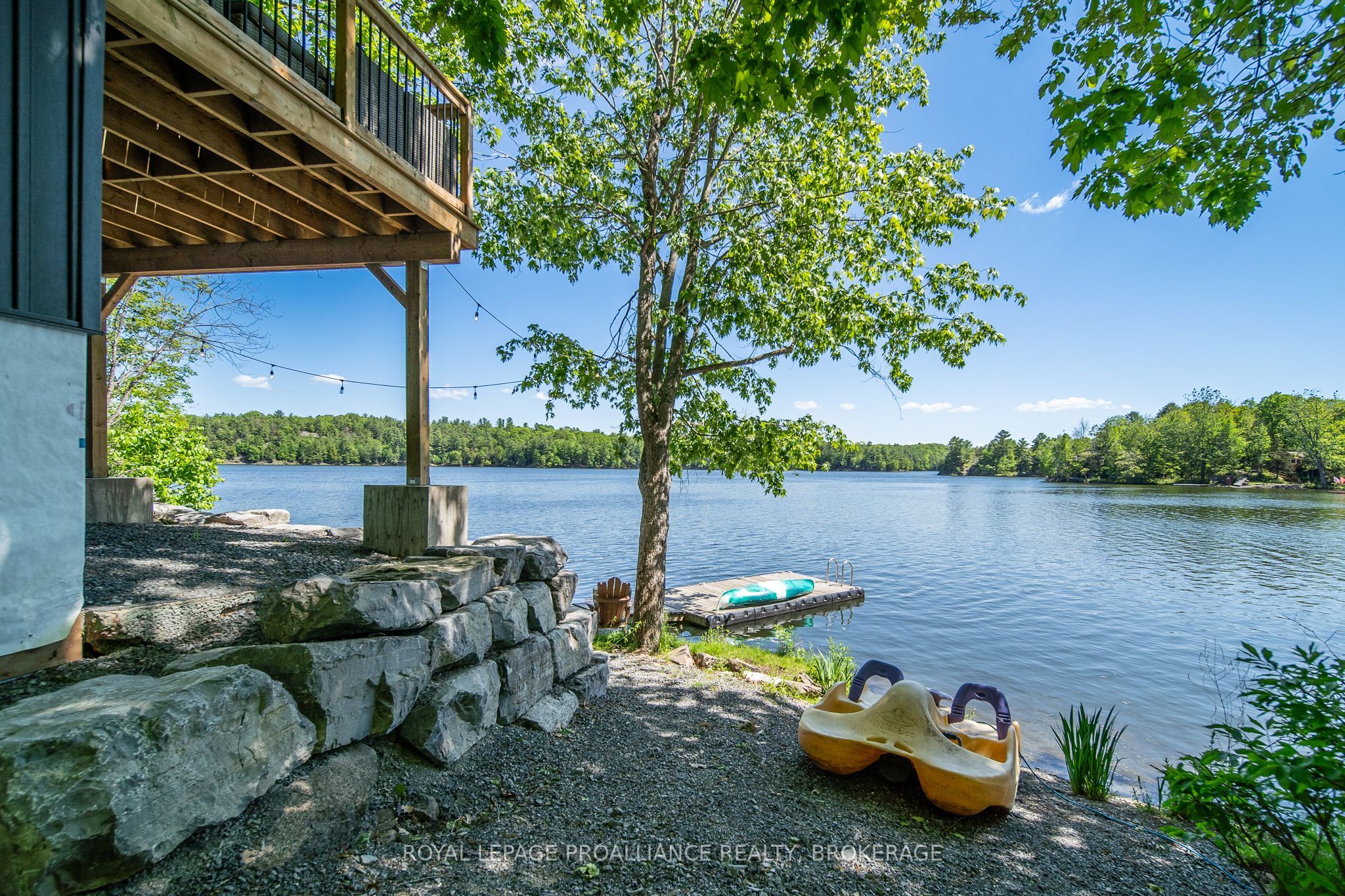 402 Troy Lake Road, Rideau Lakes, ON K0G 1E0 photo 2