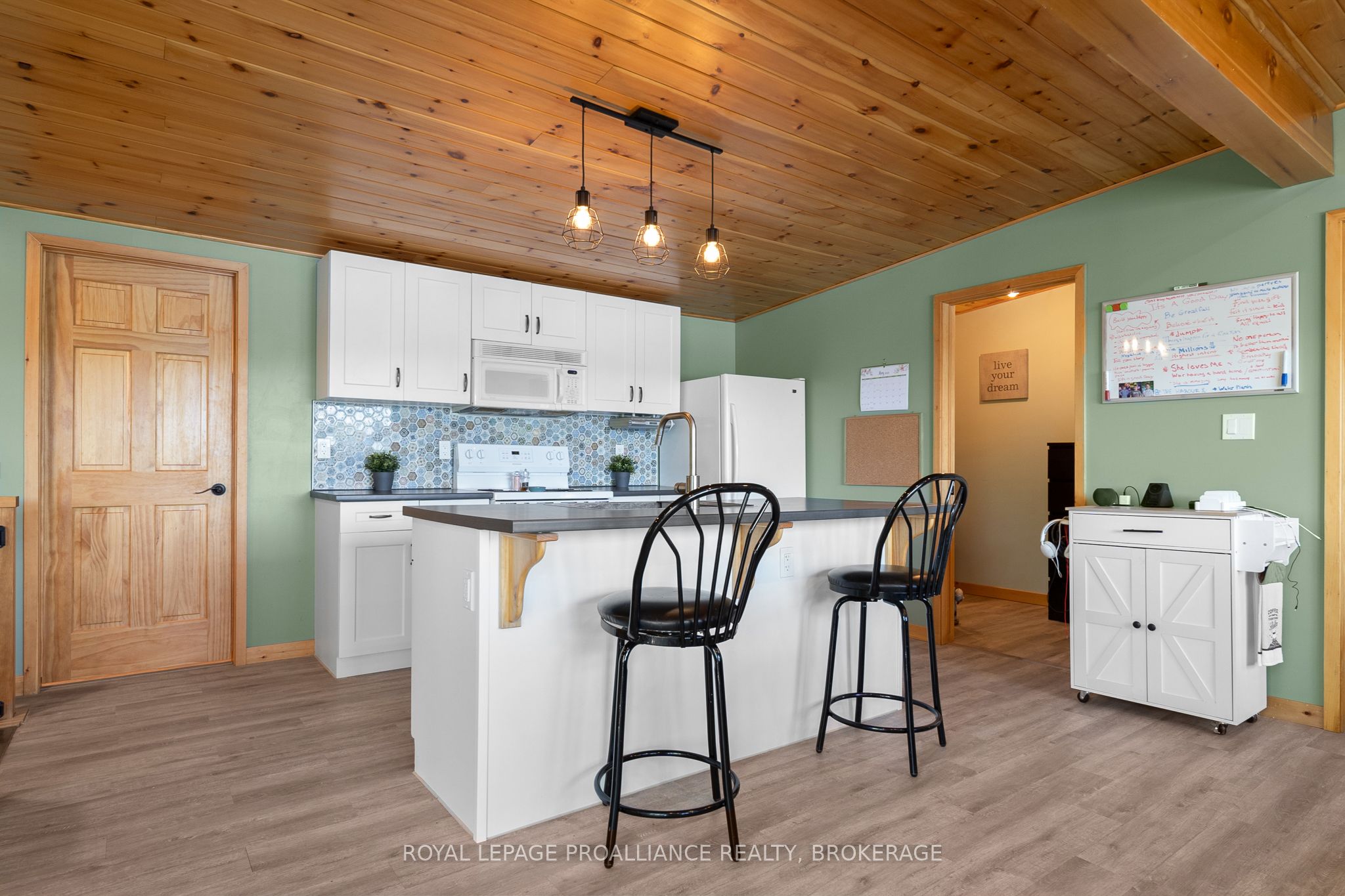 402 Troy Lake Road, Rideau Lakes, ON K0G 1E0 photo 4
