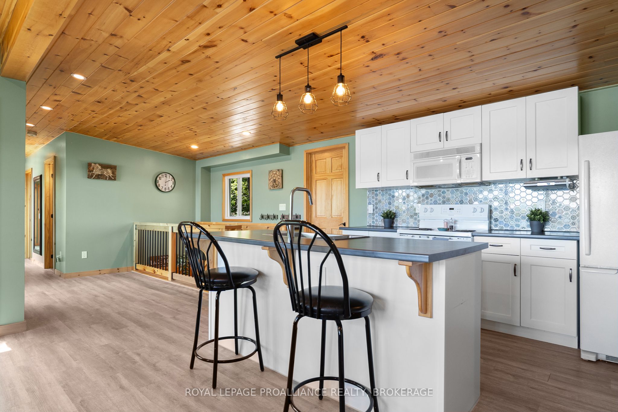 402 Troy Lake Road, Rideau Lakes, ON K0G 1E0 photo 5