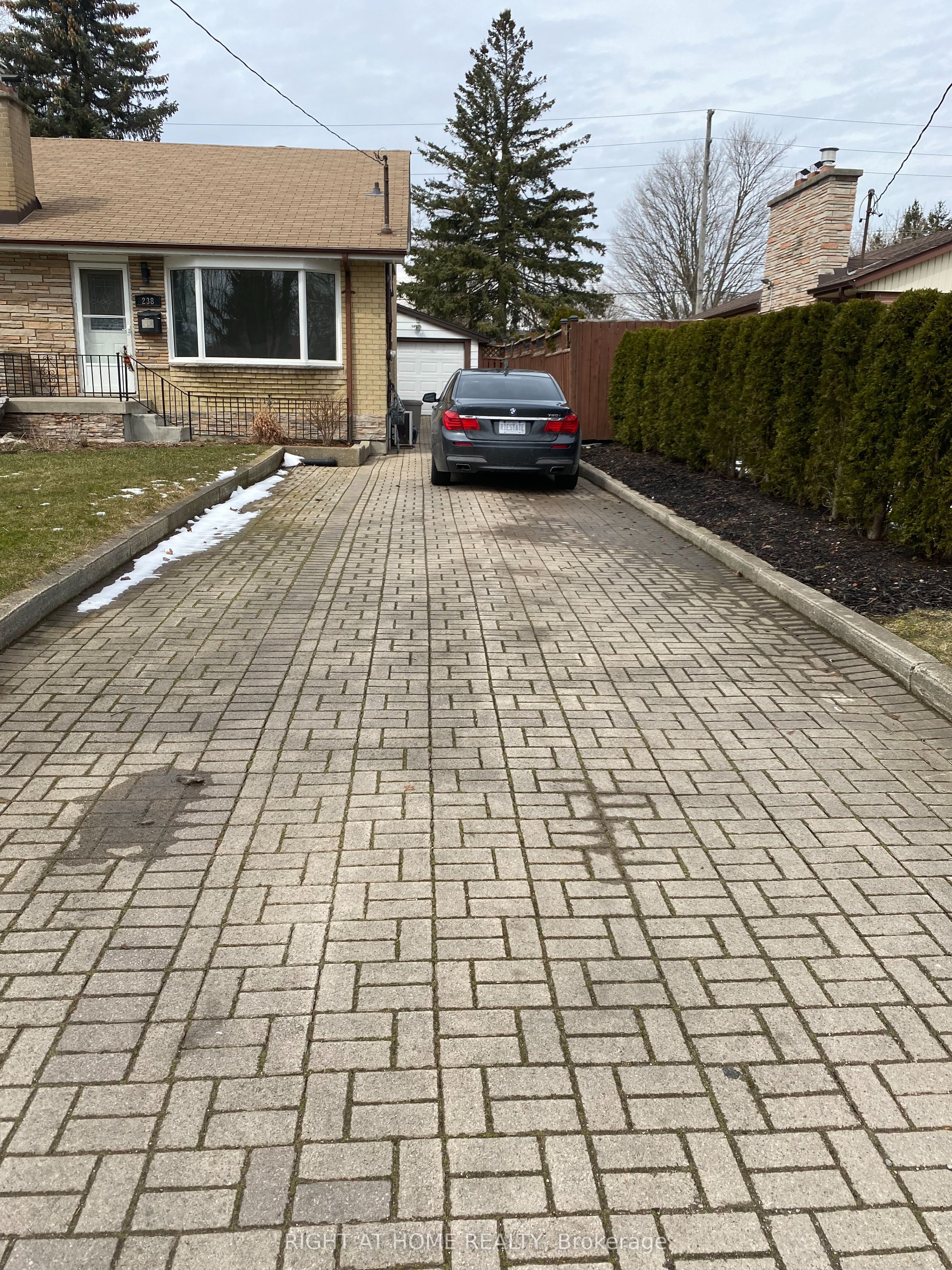 238 Burnside Drive, London East, ON N5V 1B9
