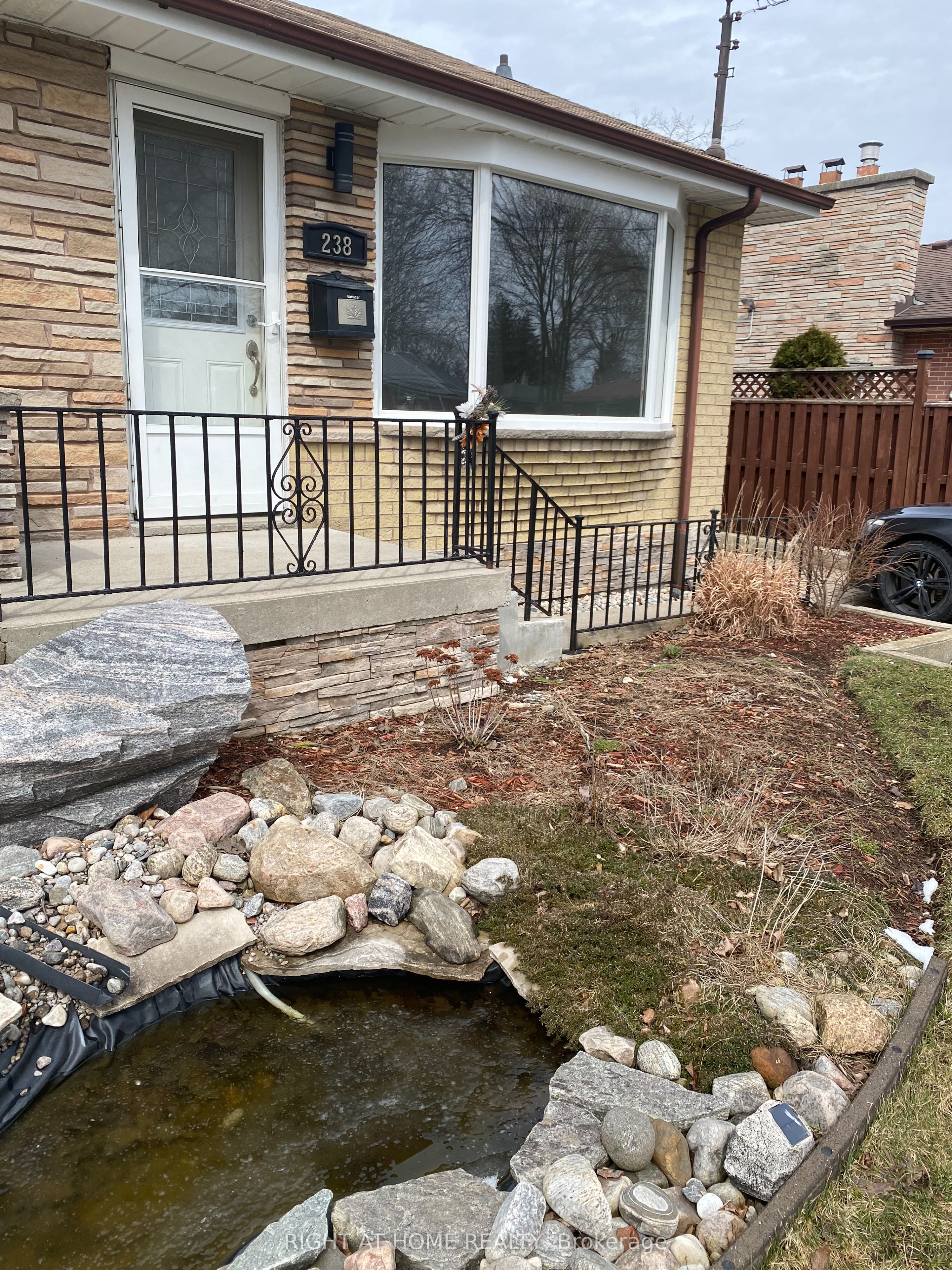 238 Burnside Drive, London East, ON N5V 1B9 photo 2