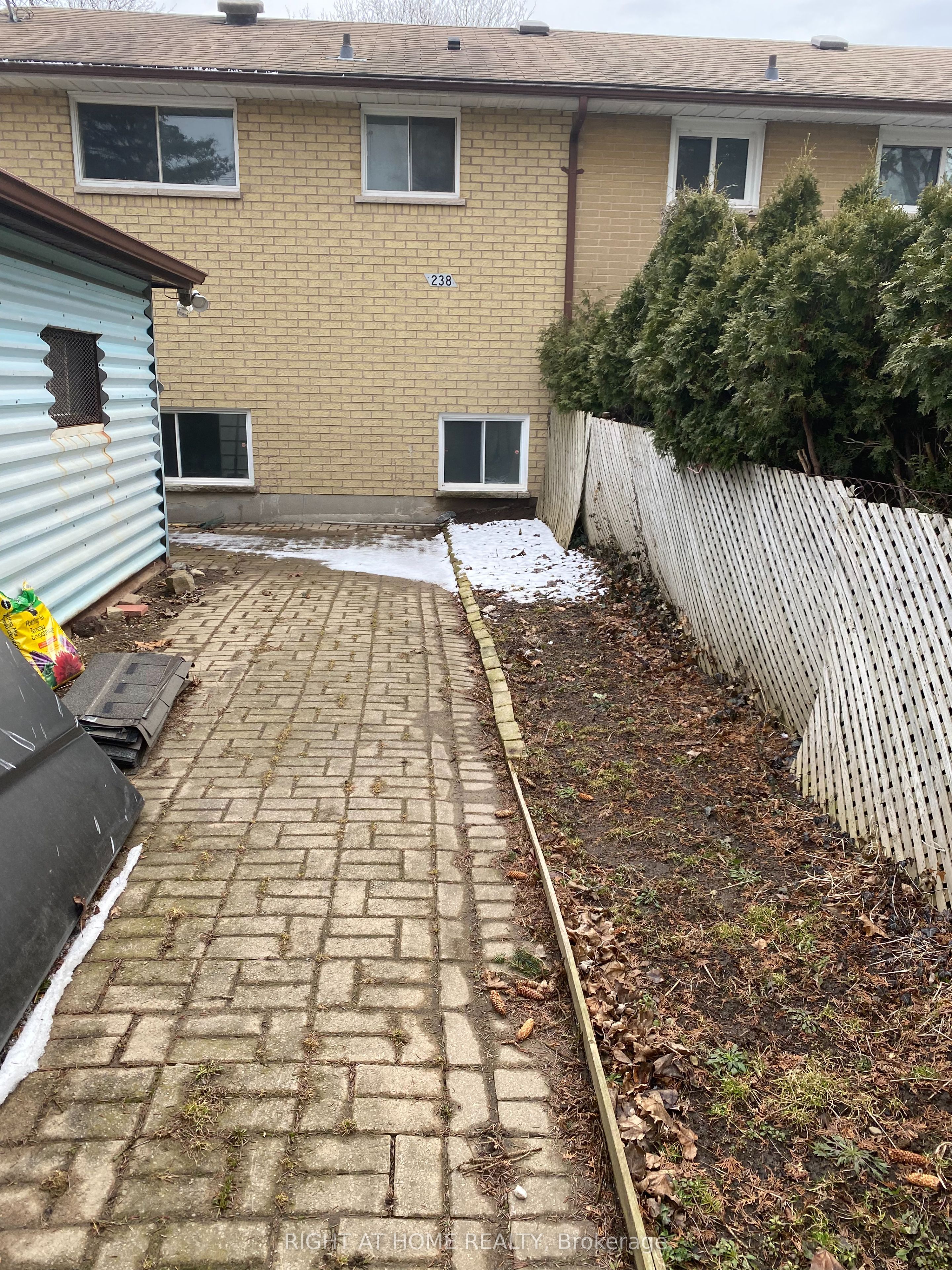 238 Burnside Drive, London East, ON N5V 1B9 photo 4