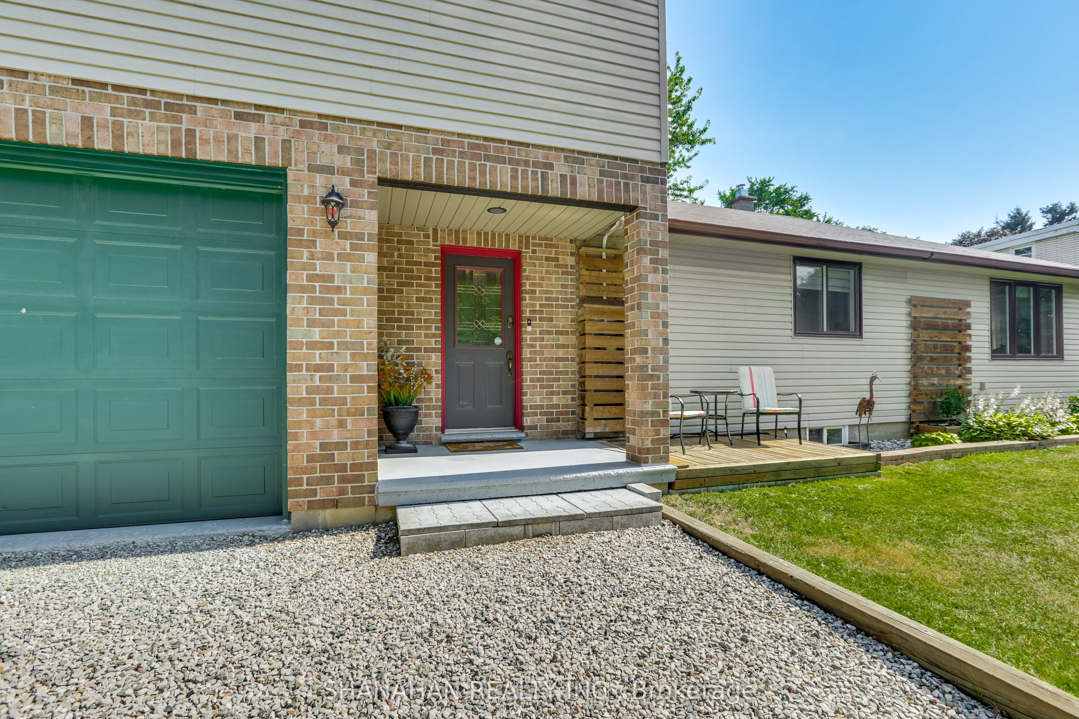 9 Wellington Street, Lambton Shores, ON N0M 1B0 photo 4