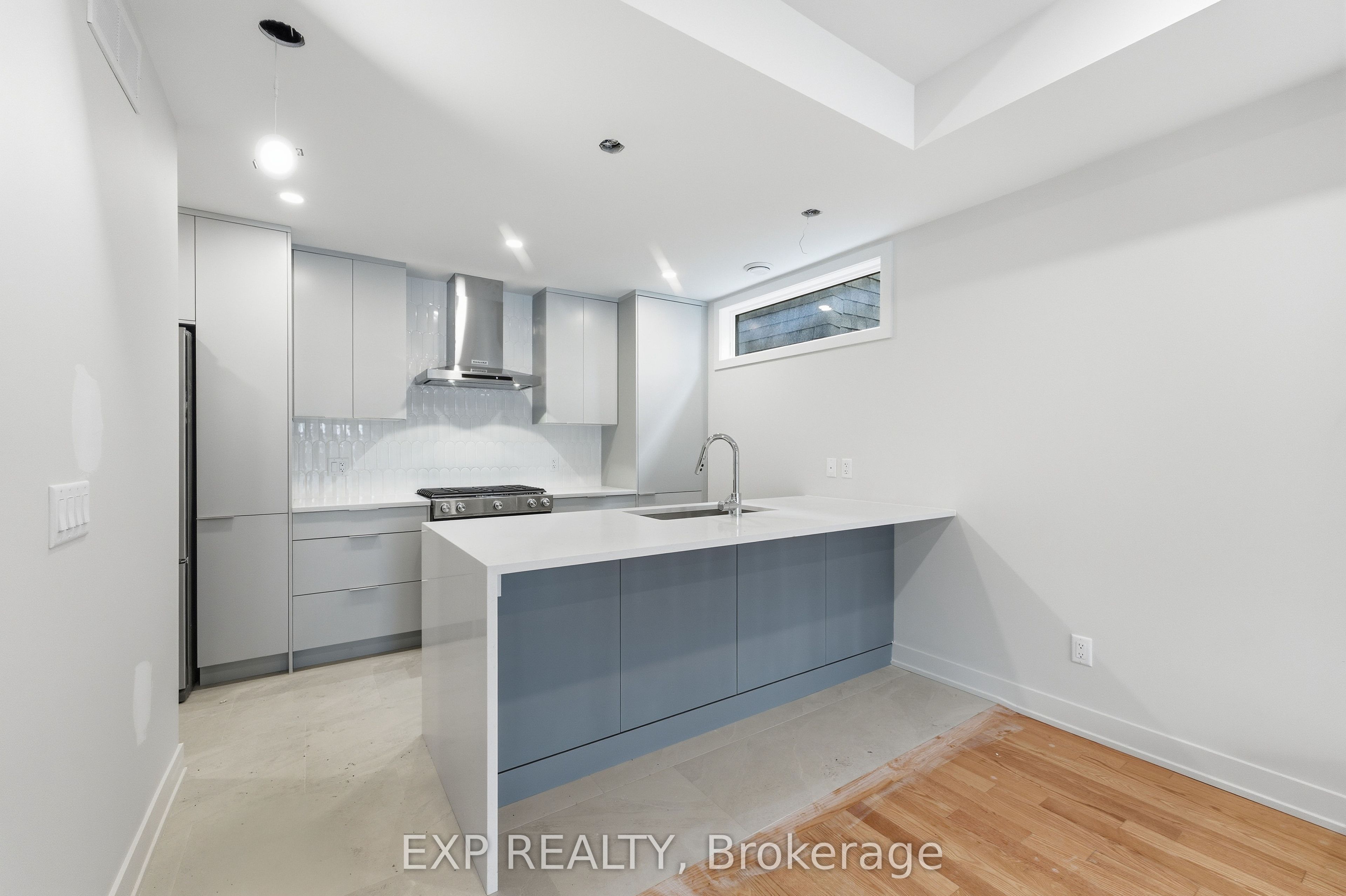 512 Roosevelt Avenue B, Carlingwood - Westboro and Area, ON K2A 1Z8 photo 4