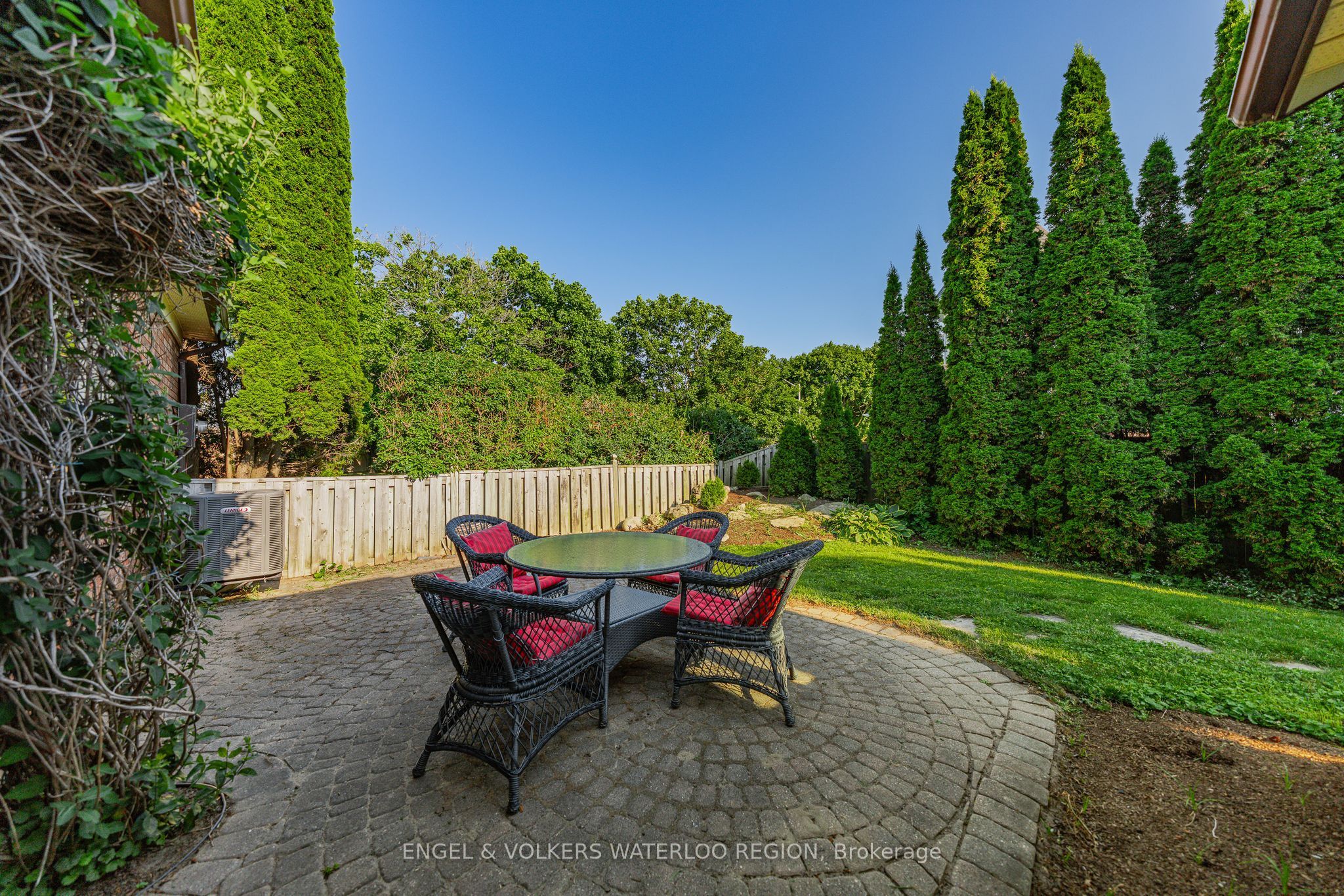 1 Alten Way, Woolwich, ON N0B 2M1 photo 4