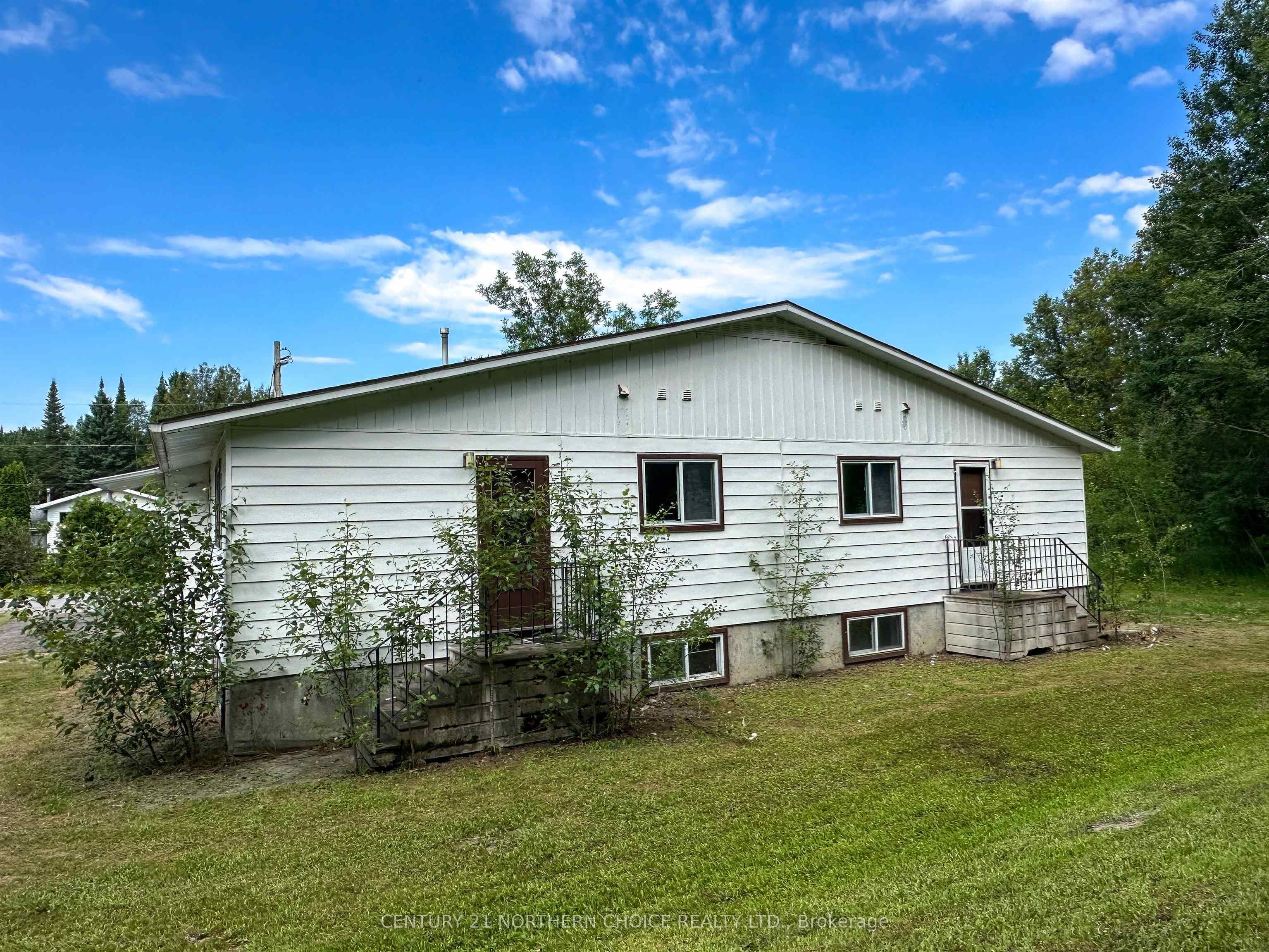 78/80 Birch Drive, Ear Falls, ON P0V 1T0 photo 4