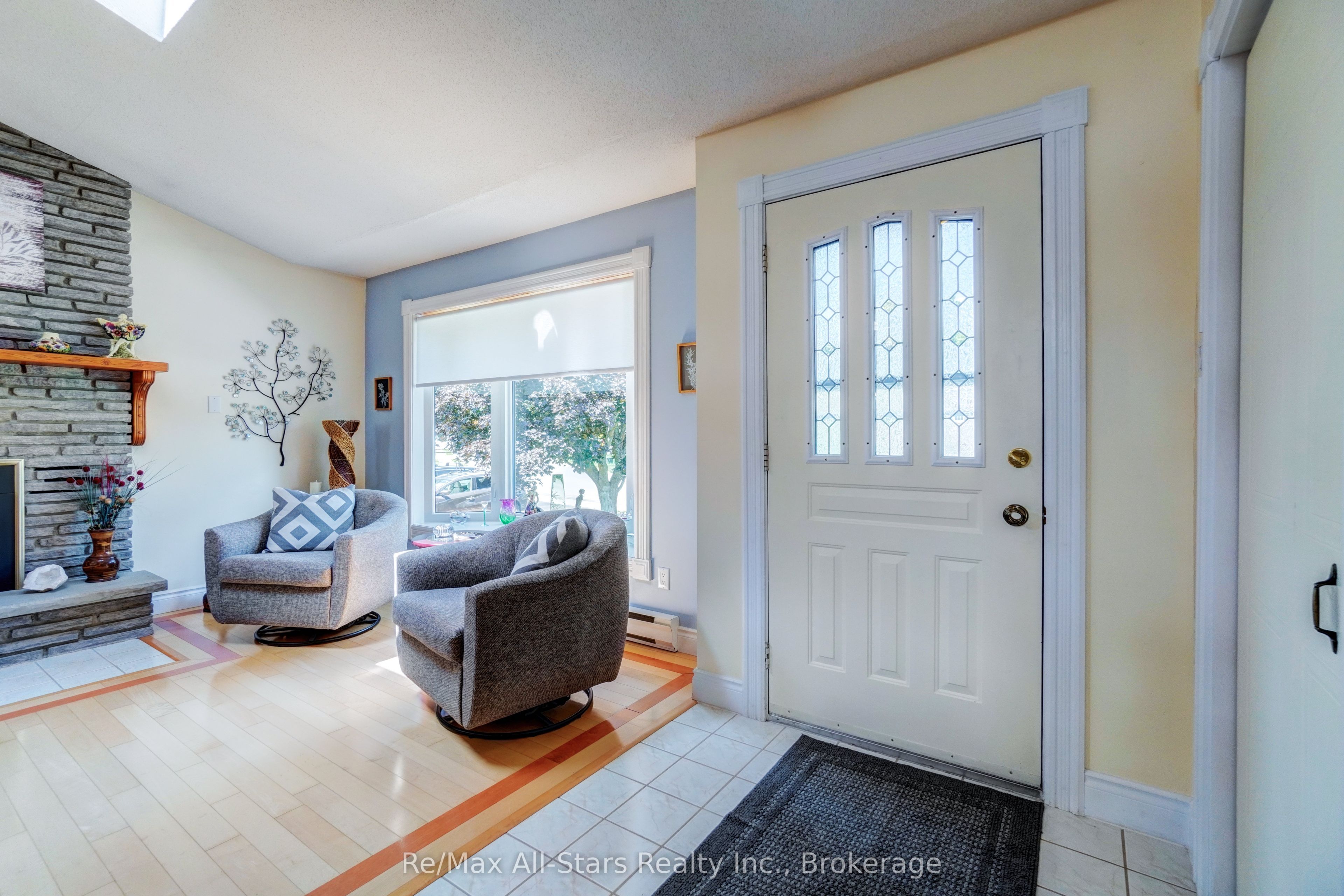 16 Cedartree Lane, Kawartha Lakes, ON K0M 1A0 photo 4