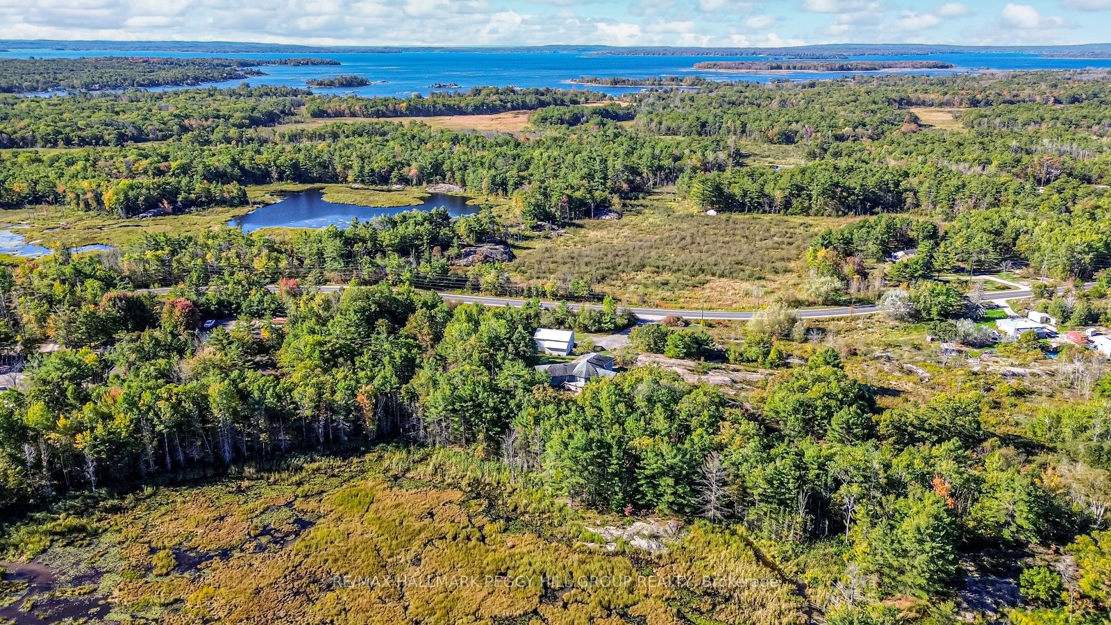 1564 Honey Harbour Road, Georgian Bay, ON L0K 1S0 photo 2