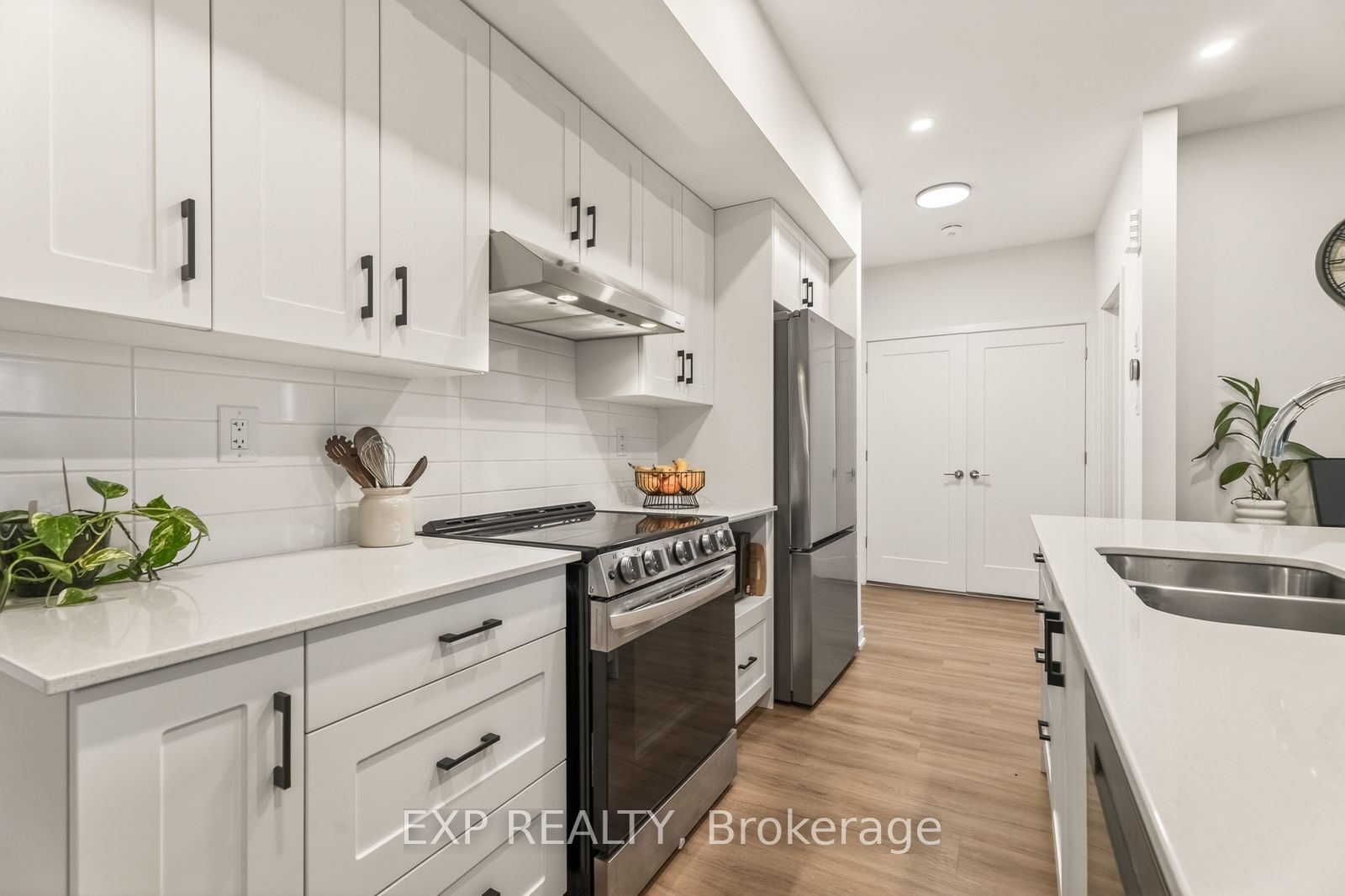 810 Roger Griffiths Avenue D, Kanata, ON K2S 3A9 photo 5