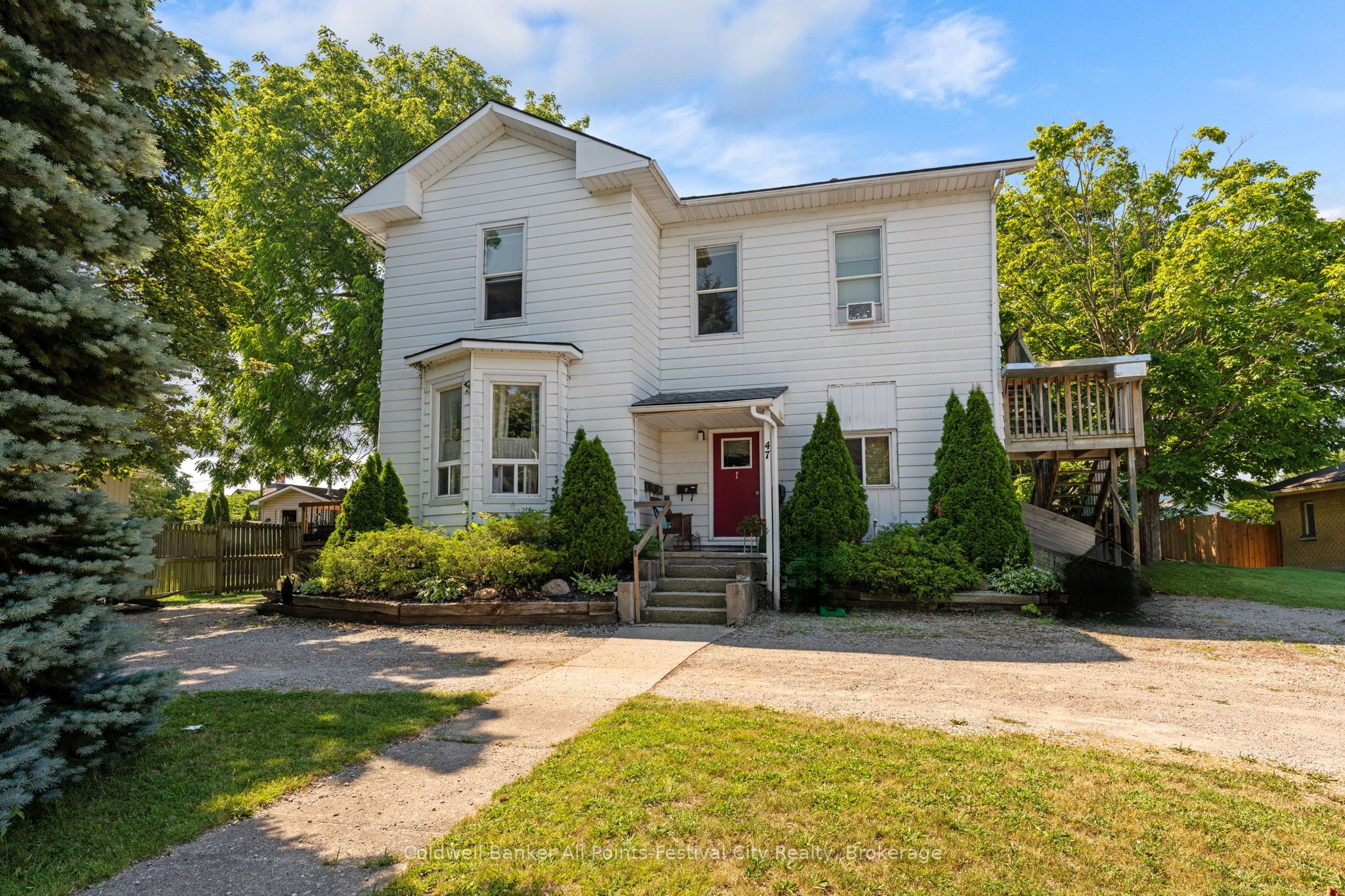47 Elgin Avenue W, Goderich, ON N7A 2E1