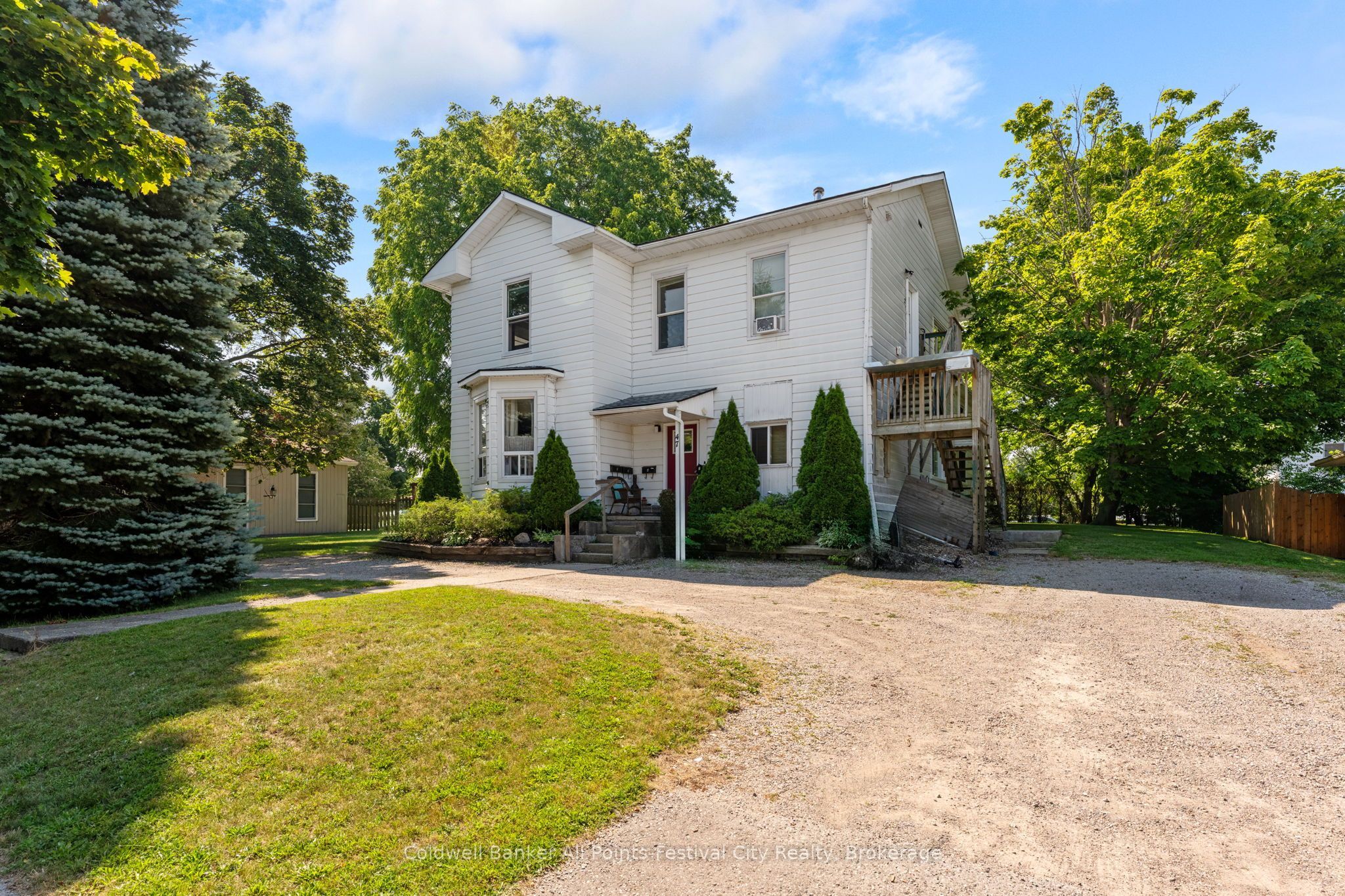 47 Elgin Avenue W, Goderich, ON N7A 2E1 photo 2