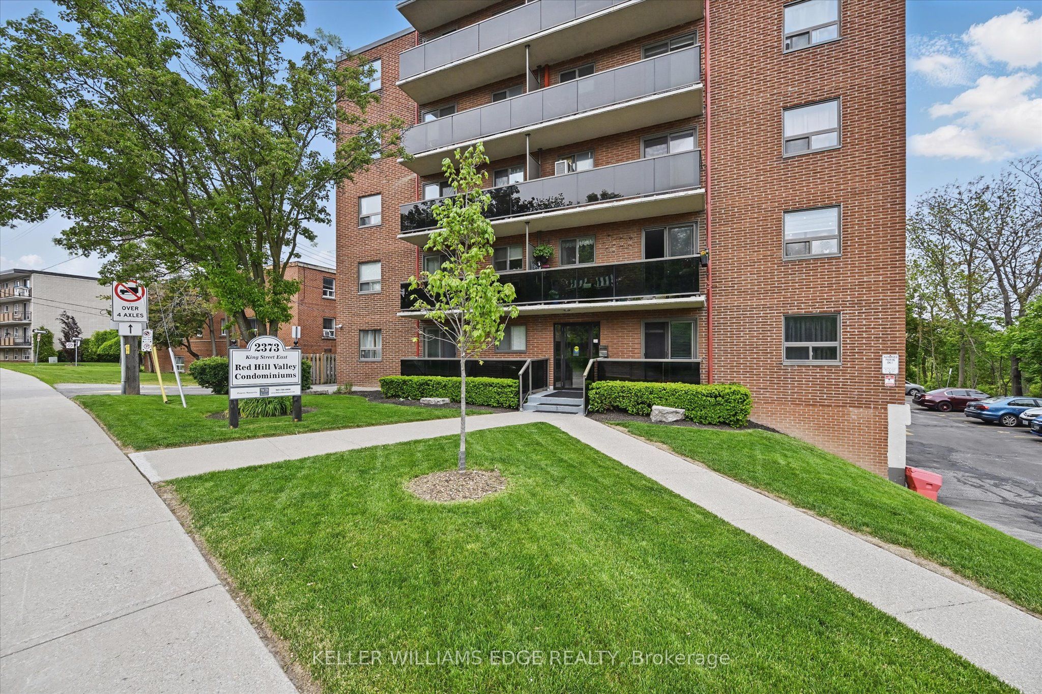 2373 King Street E 43, Hamilton, ON L8K 1X9 photo 2