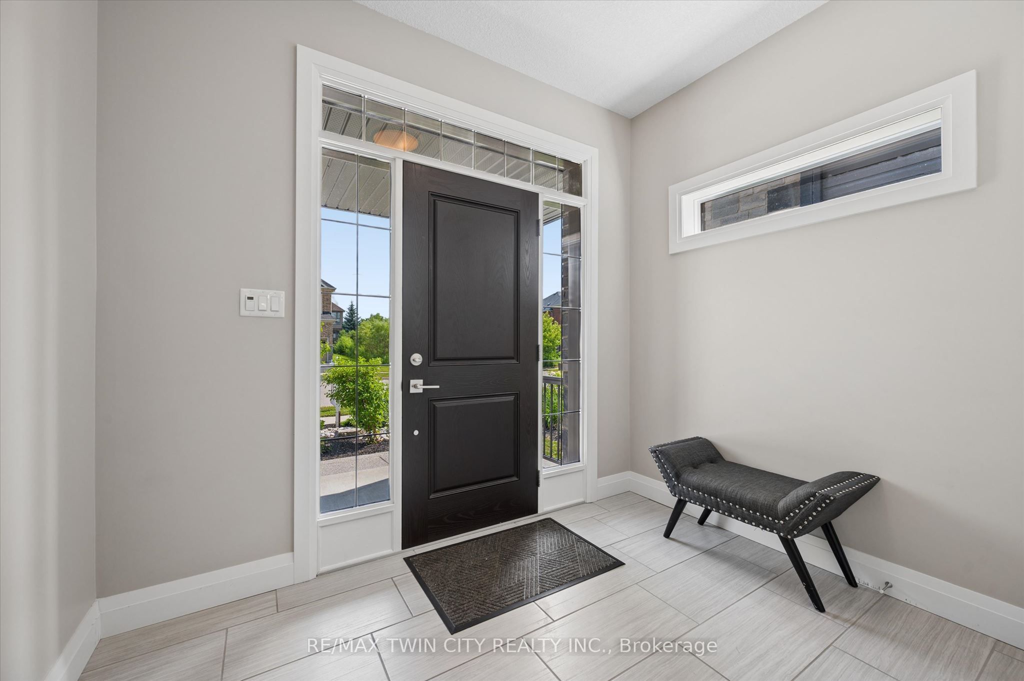 606 Pinery Trail, Waterloo, ON N2V 2Y6 photo 5