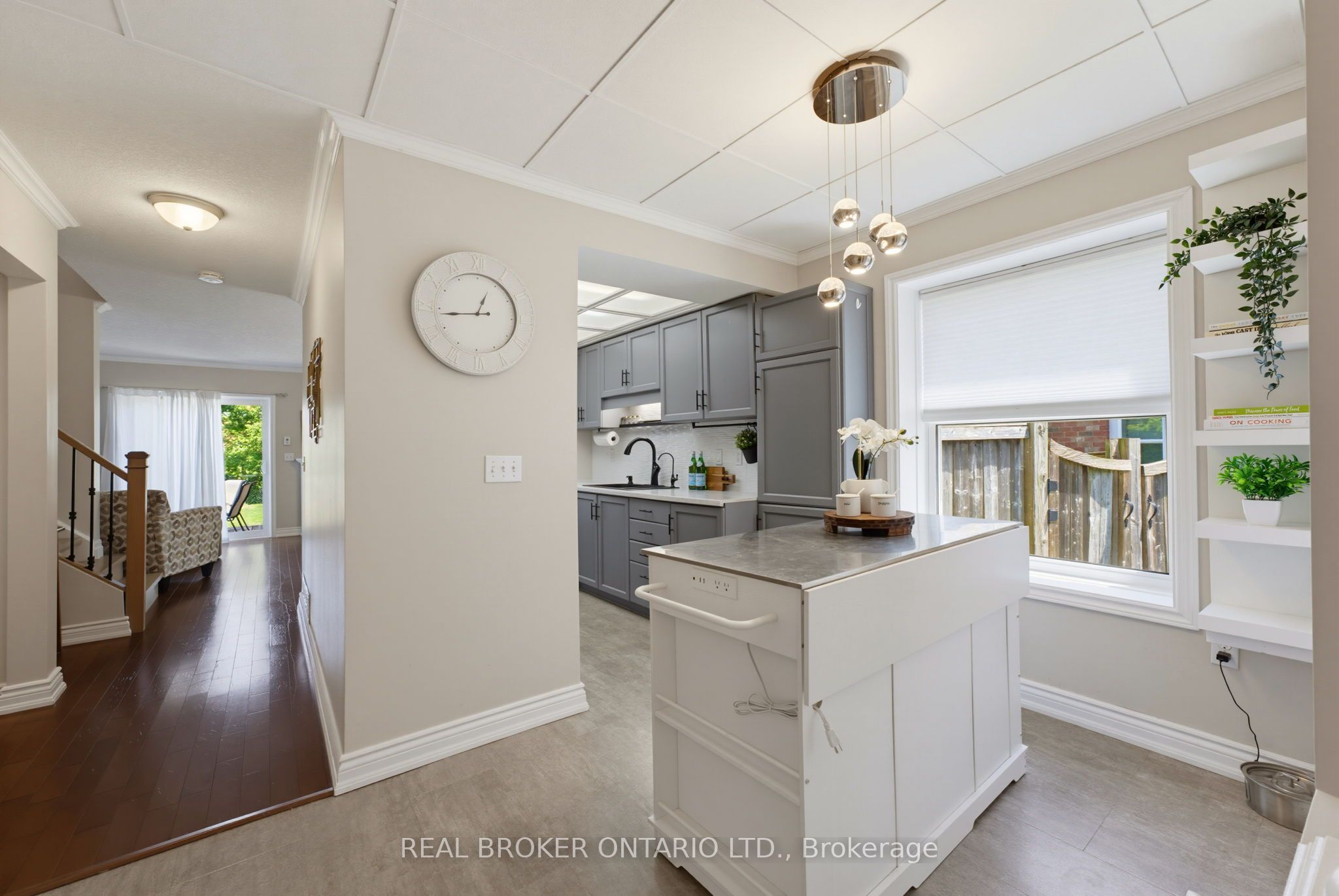 520 Mayflower Street, Waterloo, ON N2K 3Y7 photo 4