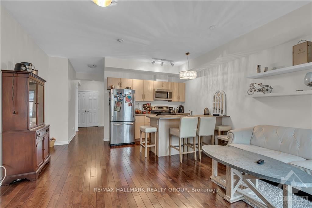 326 EVEREST Private C, Elmvale Acres and Area, ON K1G 4E3 photo 5