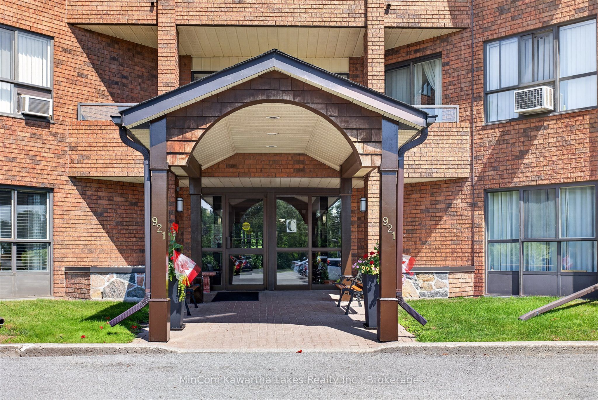 921 Armour Road 313, Peterborough, ON K9H 7K5 photo 5