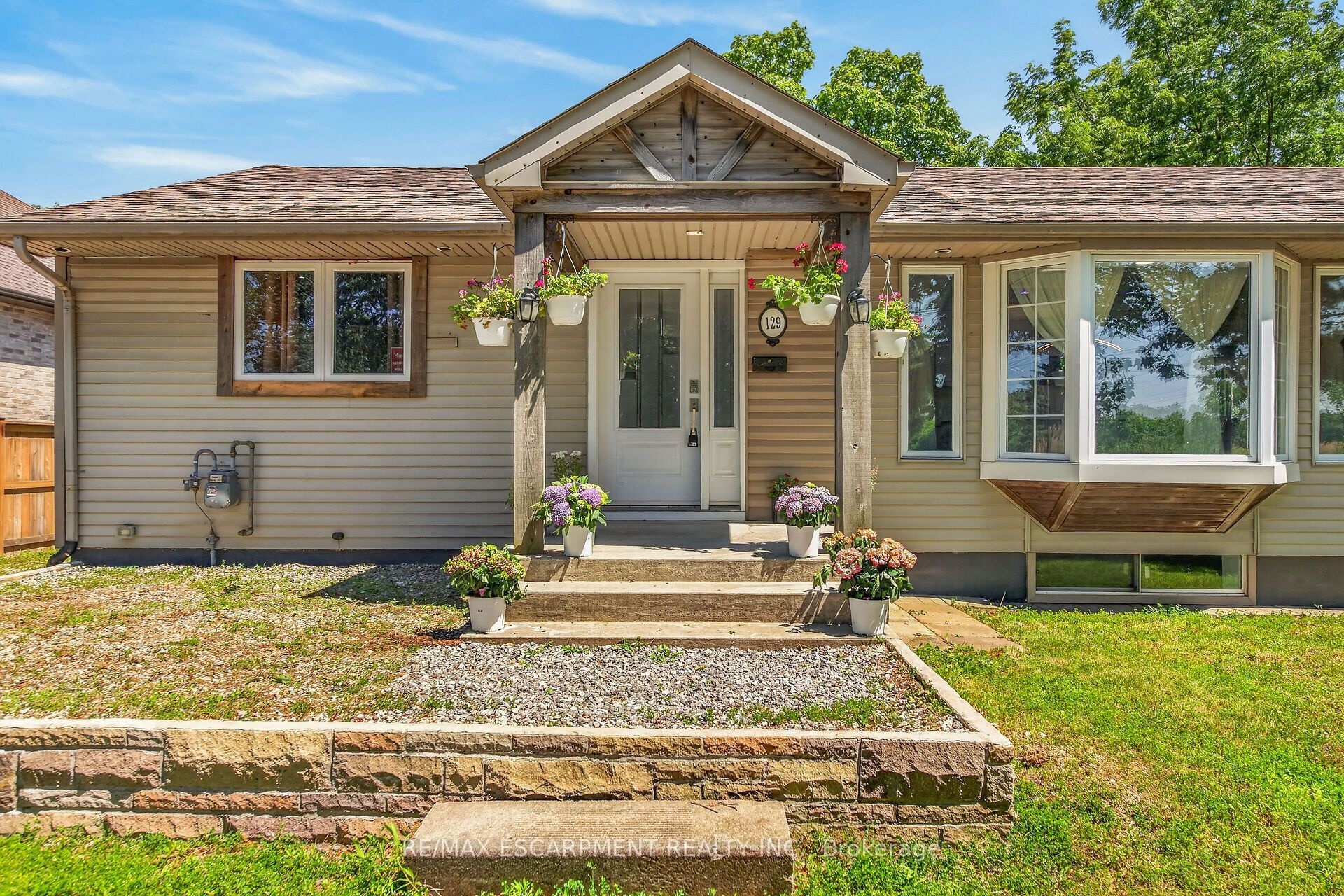 129 Aldercrest Avenue, Hamilton, ON L9B 1L3 photo 3