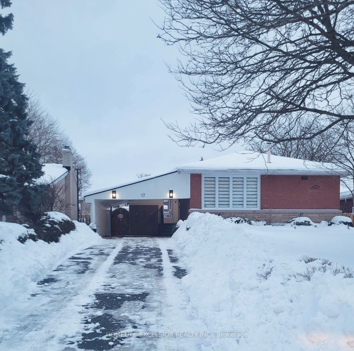 17 Miles Avenue, Brantford, ON N3R 5B2