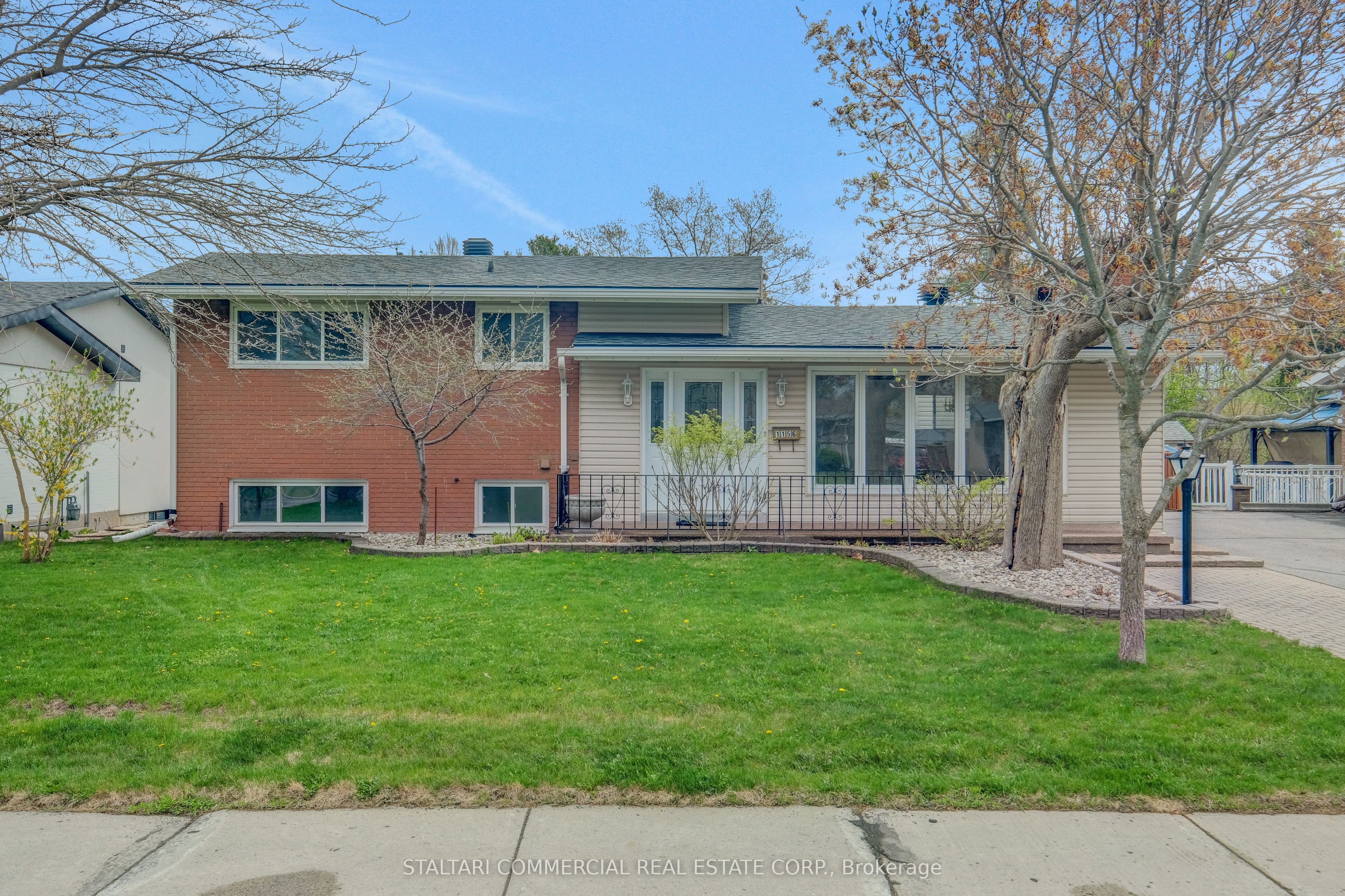 1156 Deer Park Road W, Cityview - Parkwoods Hills - Rideau Shore, ON K2E 6H3