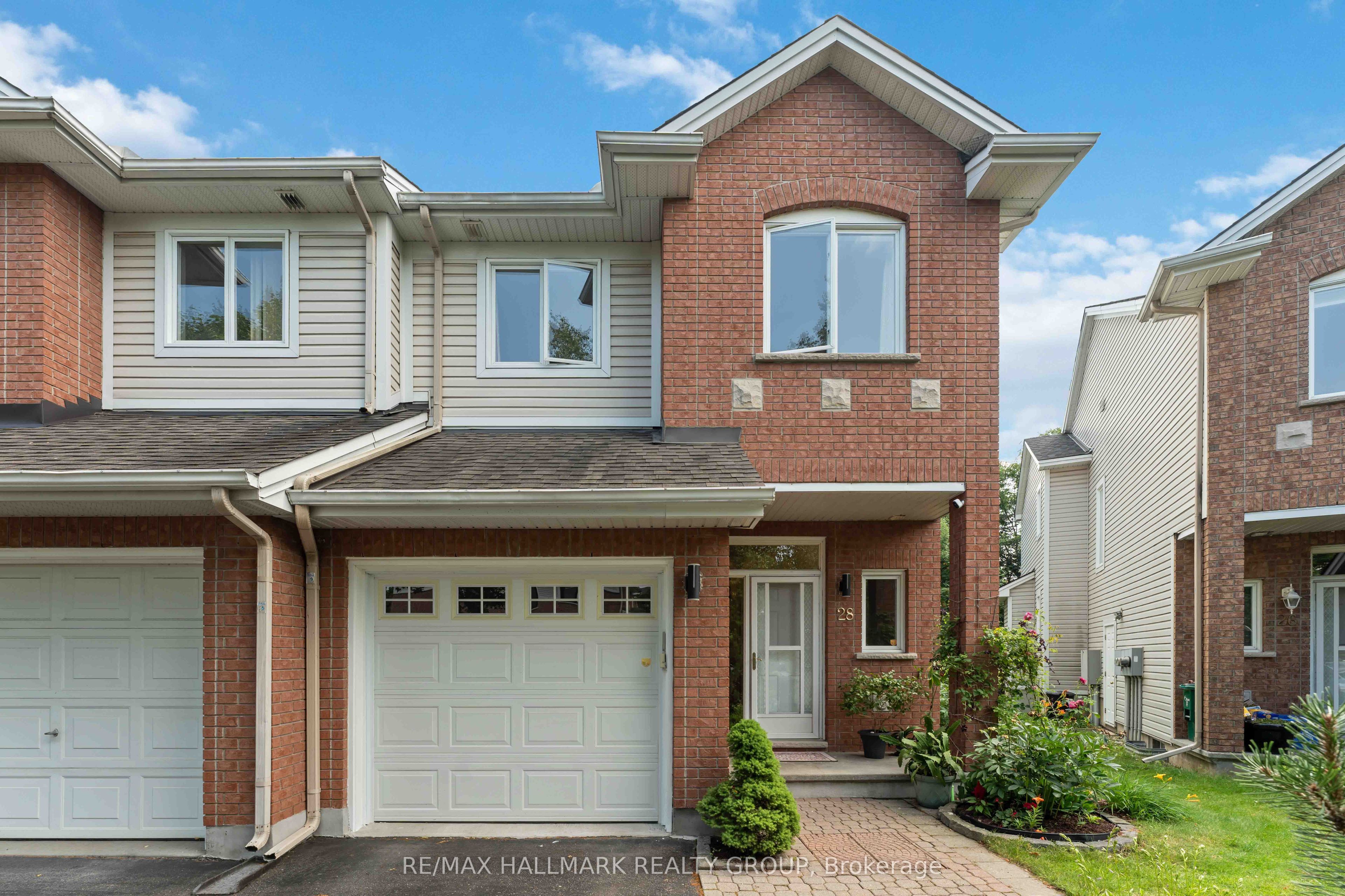 28 Sonata Place, Alta Vista and Area, ON K1G 6H2 photo 2