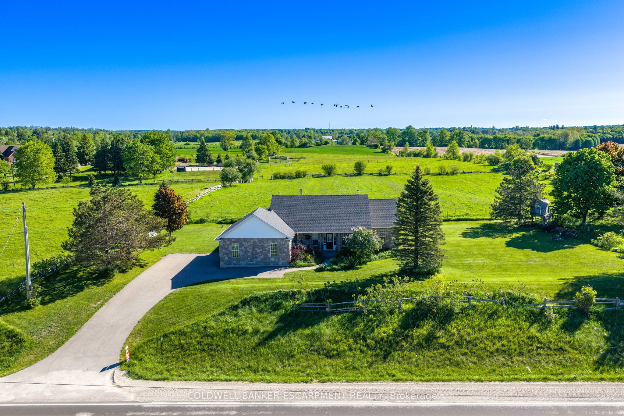 4923 Wellington 44 Road, Guelph/Eramosa, ON N0B 2K0 photo 3