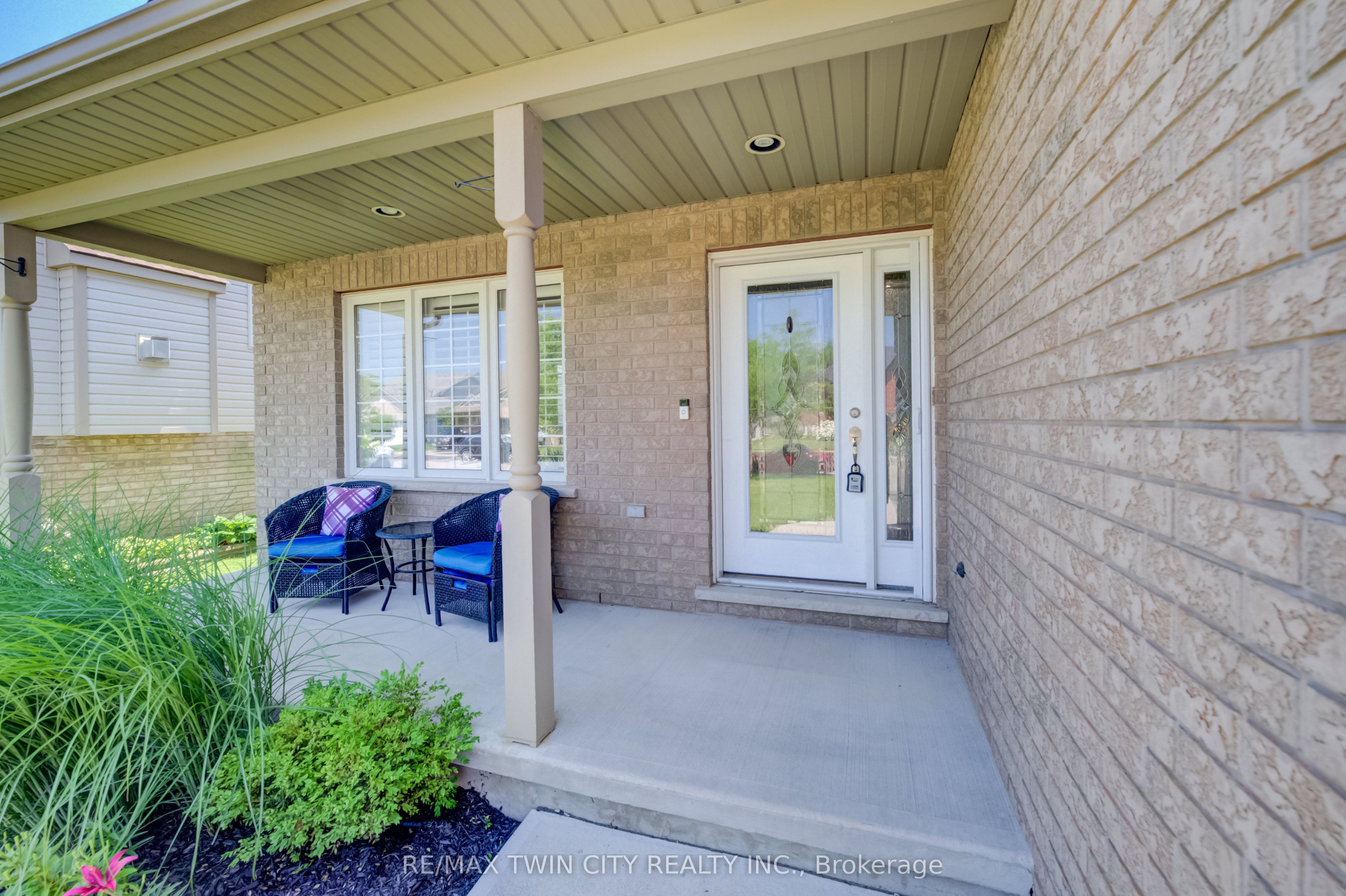 18 Cherry Avenue, West Lincoln, ON L0R 2A0 photo 4
