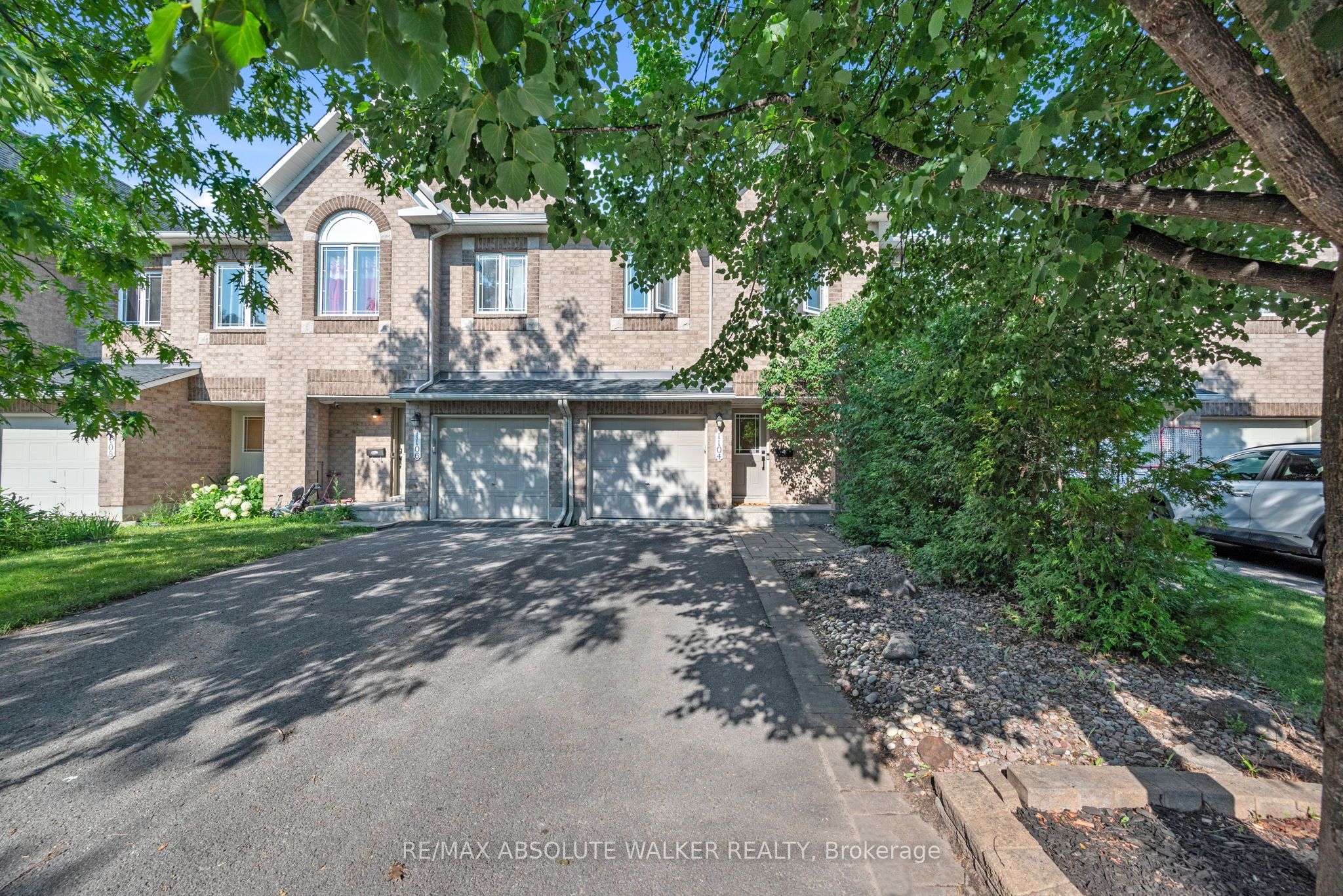 1104 Candlewood Street, Orleans - Cumberland and Area, ON K4A 4Z9 photo 2