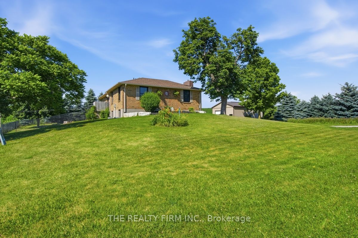 808 Elginfield Road, North Middlesex, ON N0M 2K0 photo 3