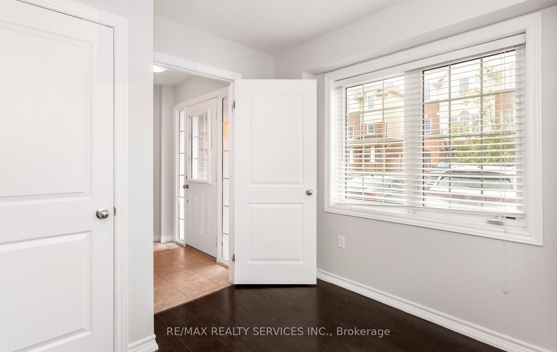 21 Dorchester Terrace, Hamilton, ON L8J 0G4 photo 5