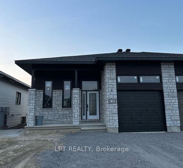 826 Namur Street, Russell, ON K0A 2M0