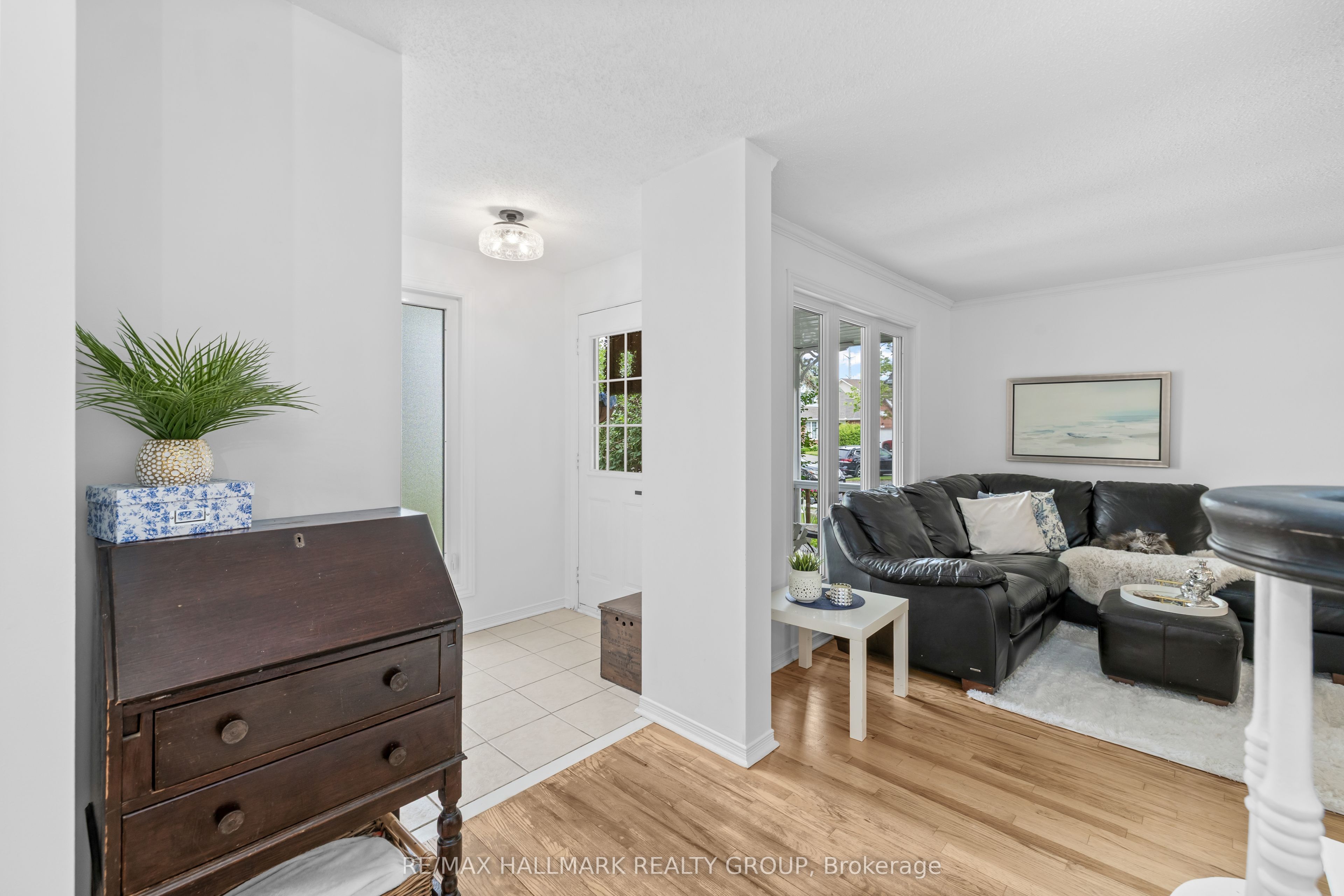 652 Thicket Way, Orleans - Cumberland and Area, ON K4A 3A7 photo 4
