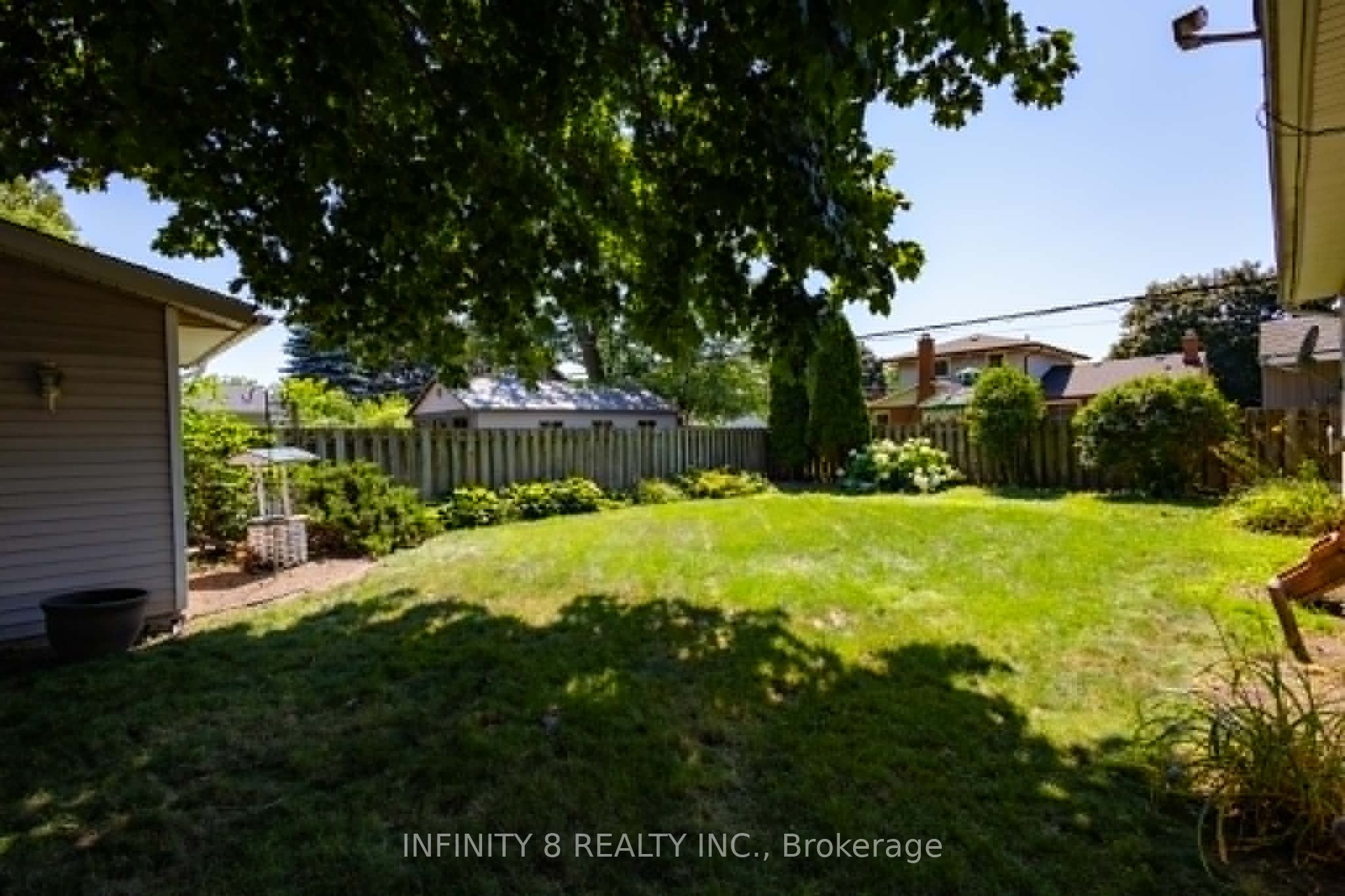 39 Howard Avenue E, St. Catharines, ON L2N 3W8 photo 3