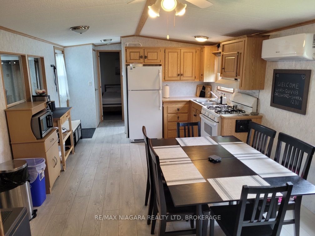 113 Quarry View Village, Port Colborne, ON L0S 1R0 photo 2