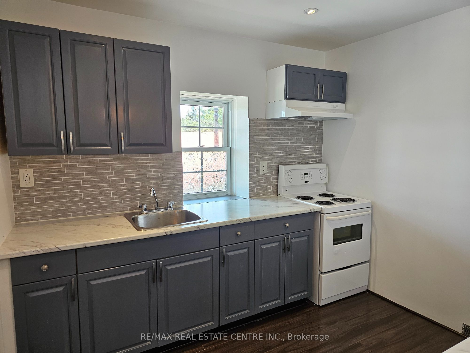 1-3 Mill Street 1, Quinte West, ON K0K 2C0 photo 5