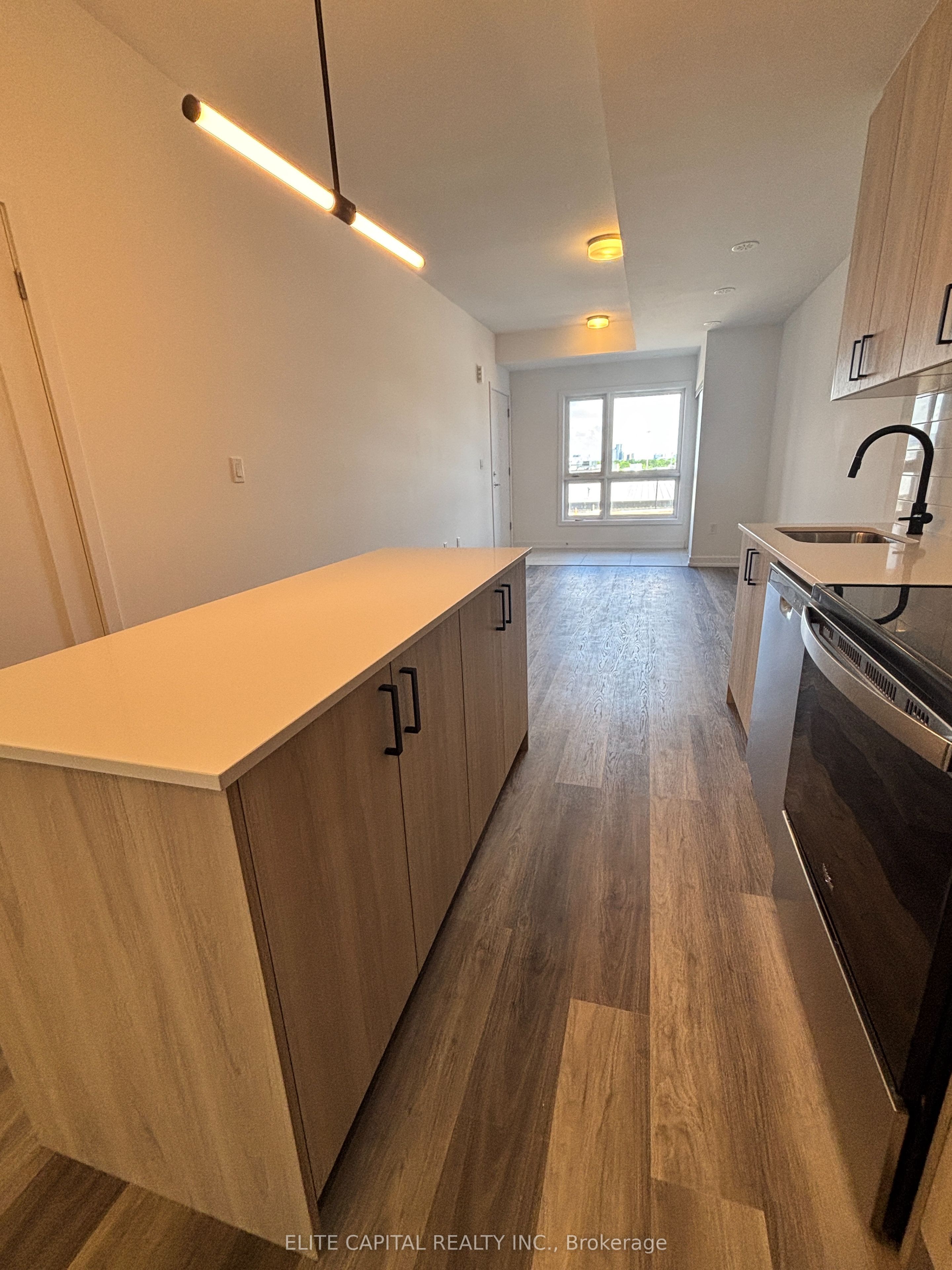 25 Palace St Street, Kitchener, ON N2E 0L3 photo 3