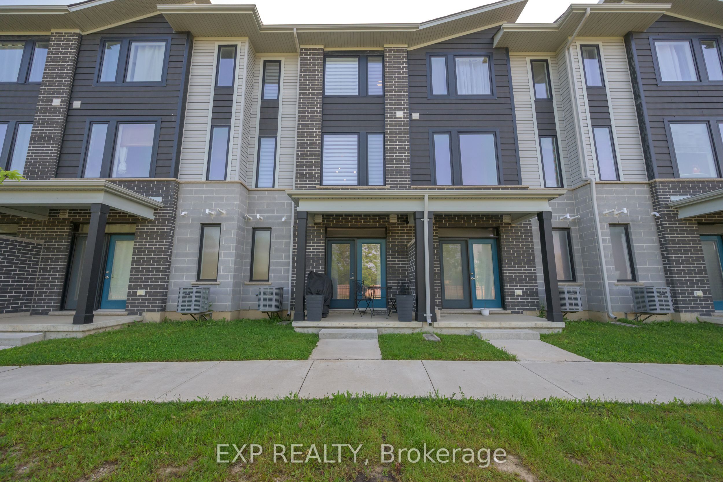 177 Edgevalley Road 39, London East, ON N5V 0C5 photo 2