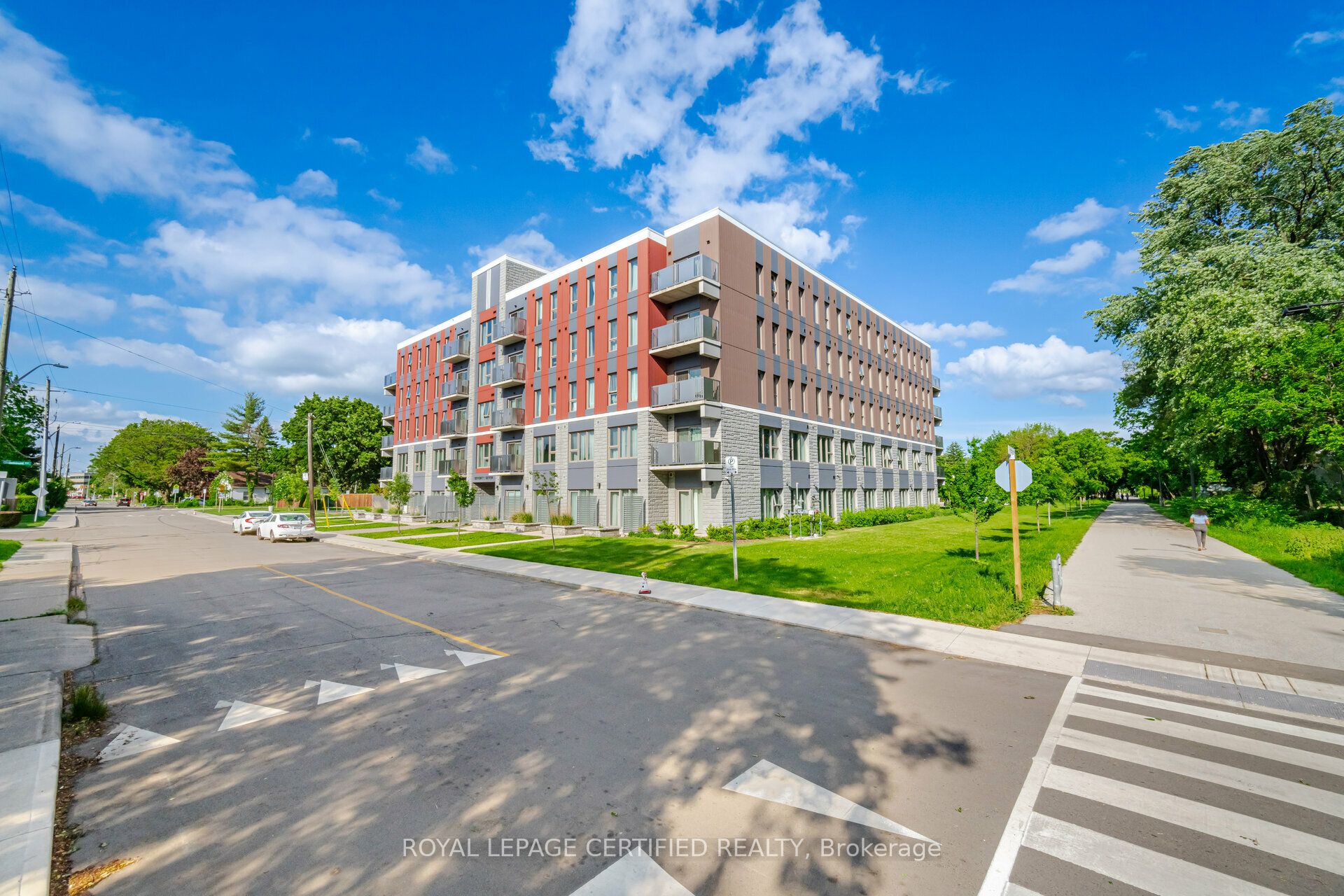 77 Leland Street 108, Hamilton, ON L8S 3A1