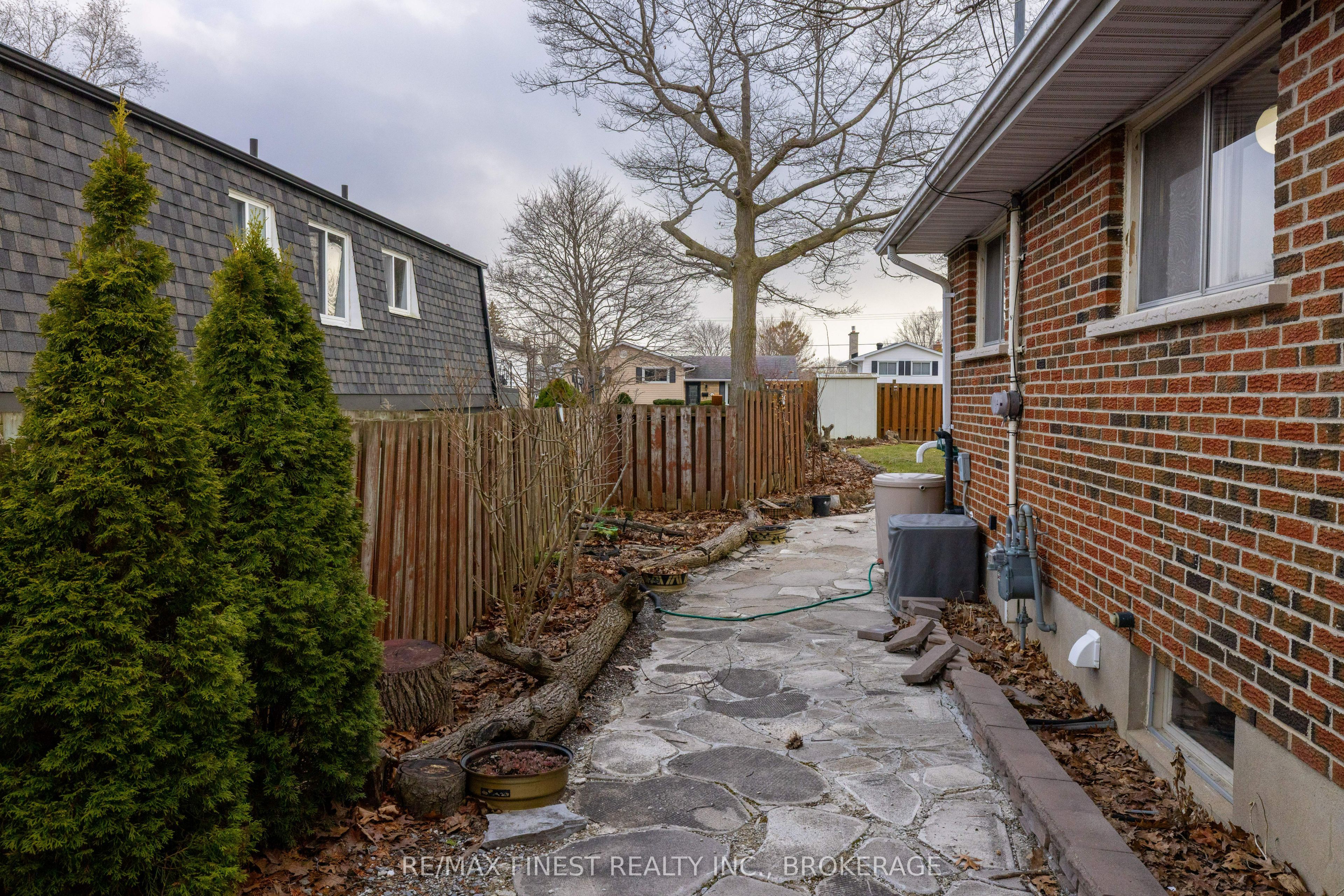 628 Stanford Street, Kingston, ON K7M 6A1 photo 4