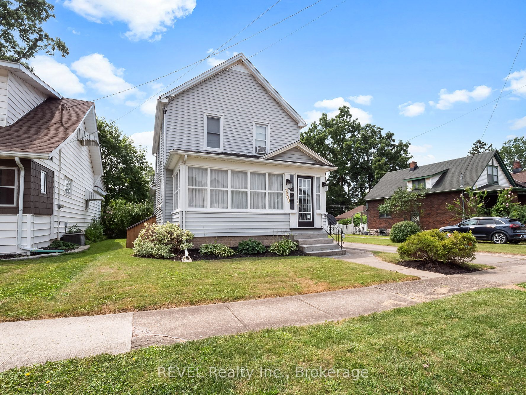 259 Dufferin Street, Fort Erie, ON L2A 2T7 photo 2