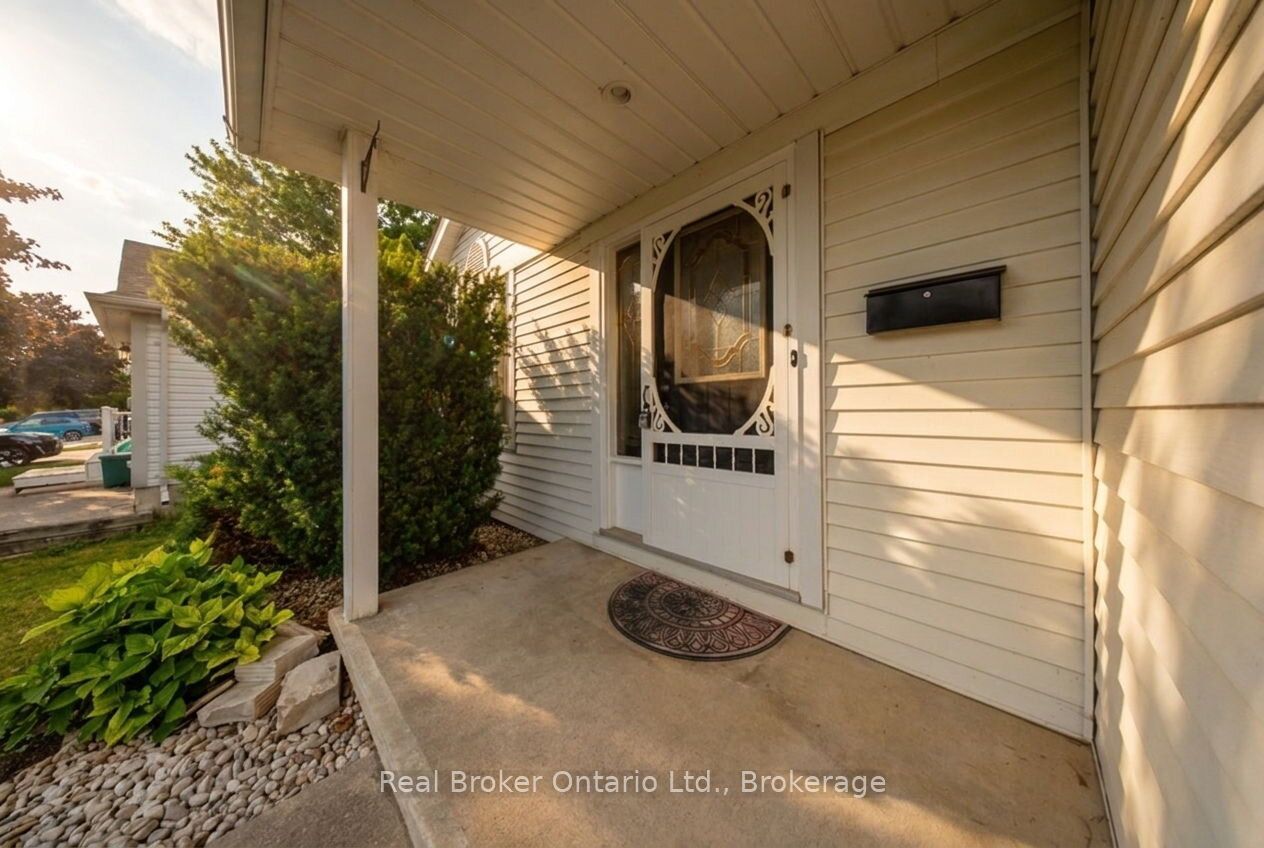 530 Trico Drive, Cambridge, ON N3H 5M5 photo 4